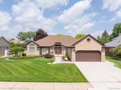 Photo of 15053 Hillcrest Lane, Shelby Charter Township, MI 48315 (MLS # 20261068641)