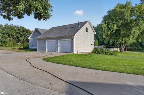 Tiny photo for 2120 Montague Road, Davison Township, MI 48423 (MLS # 5050219796)