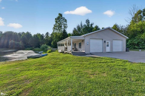 Tiny photo for 2120 Montague Road, Davison Township, MI 48423 (MLS # 5050219796)