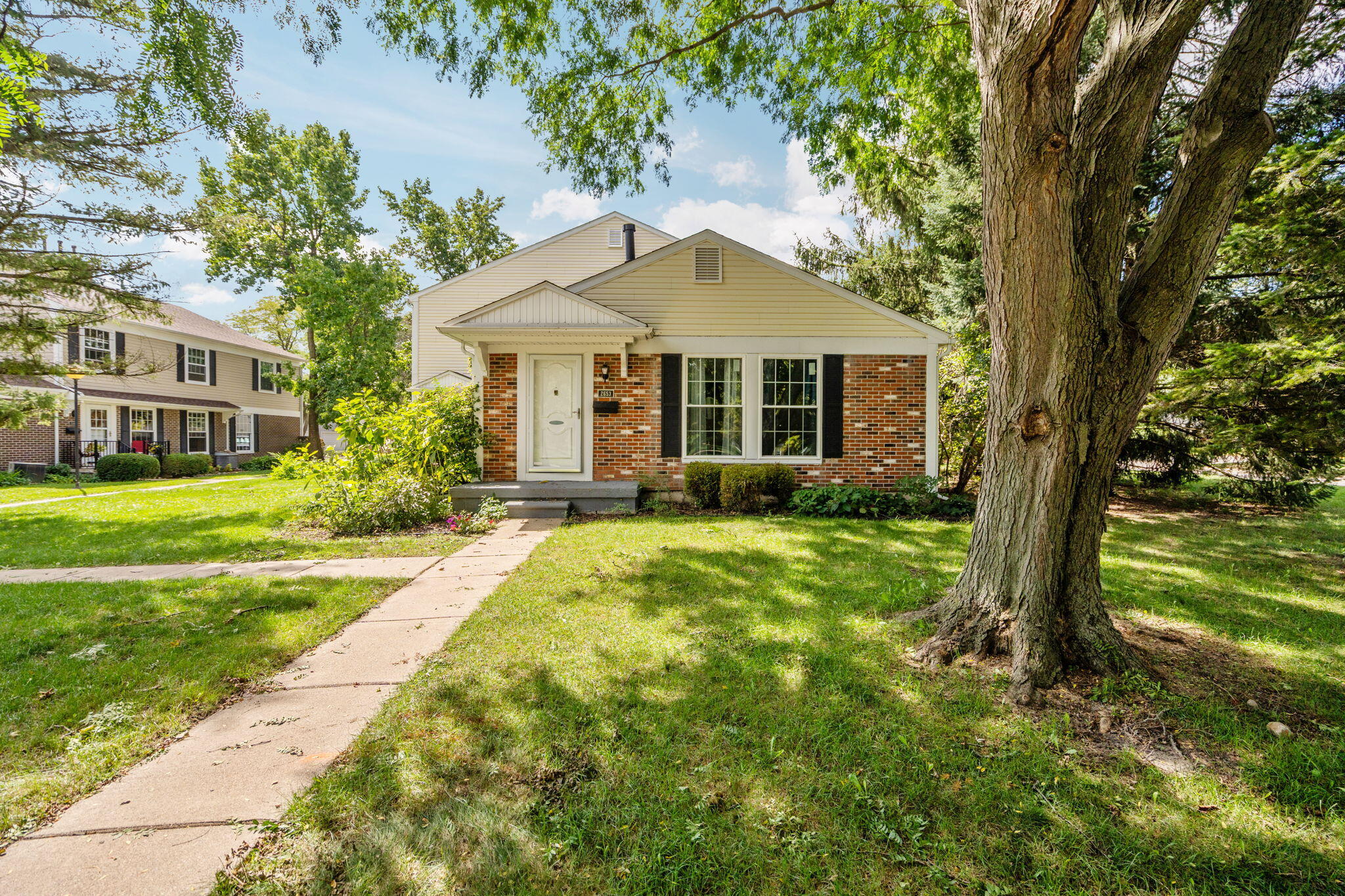 2653 Fenwick Court