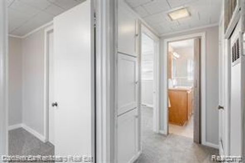 Tiny photo for 2835 Oldsmobile Avenue, Waterford Charter Township, MI 48328 (MLS # 20261027324)