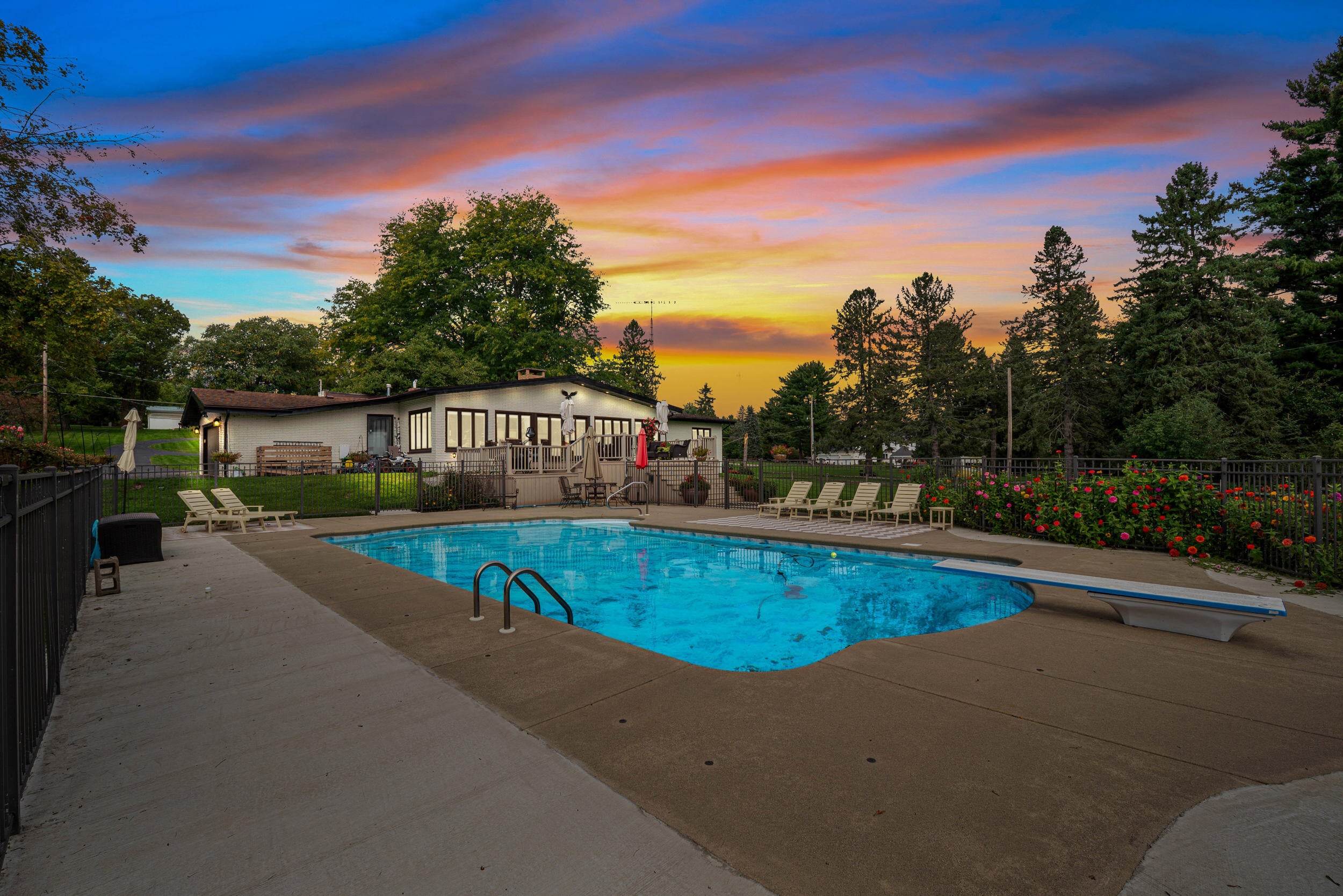 1811 Steamburg Road