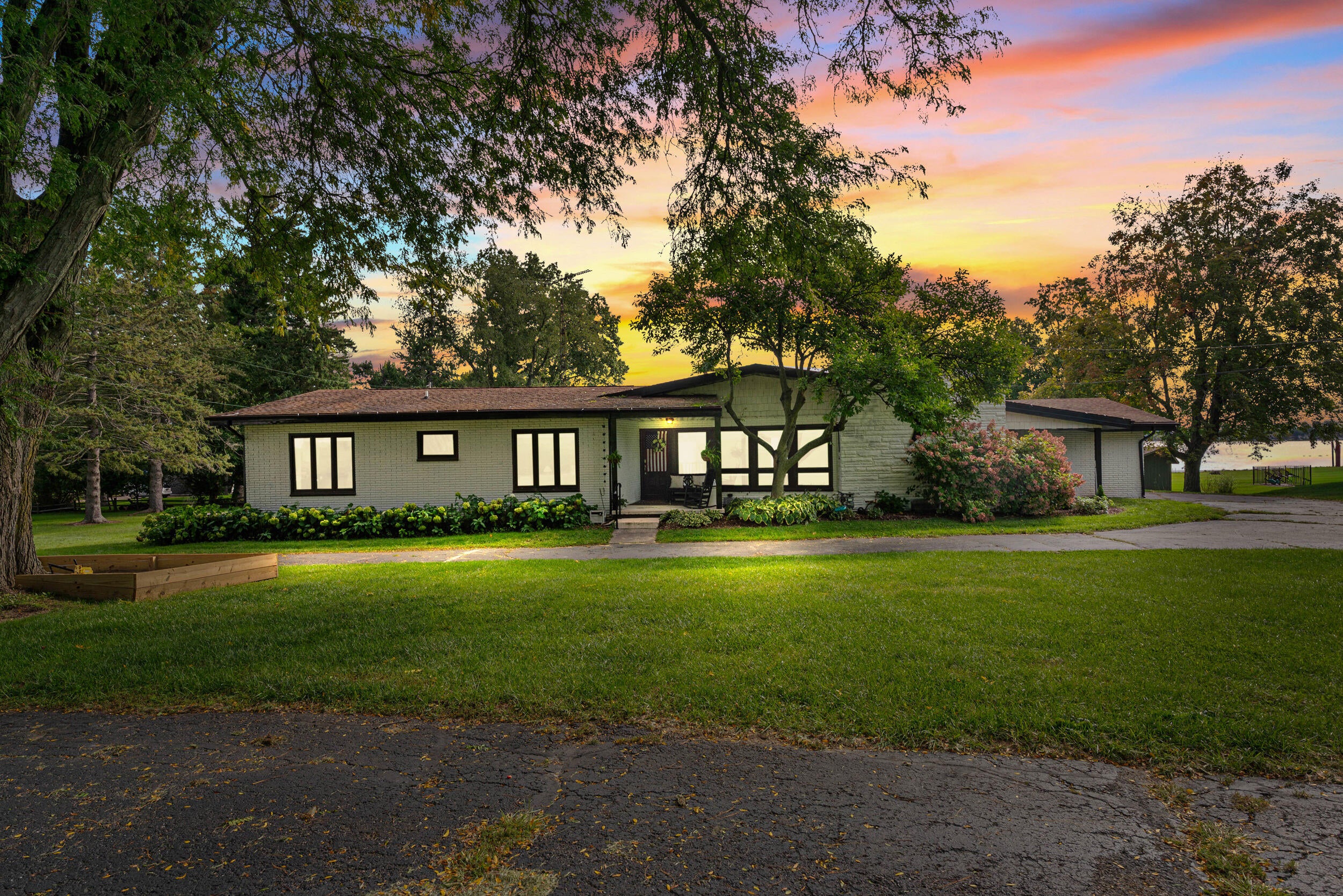 1811 Steamburg Road