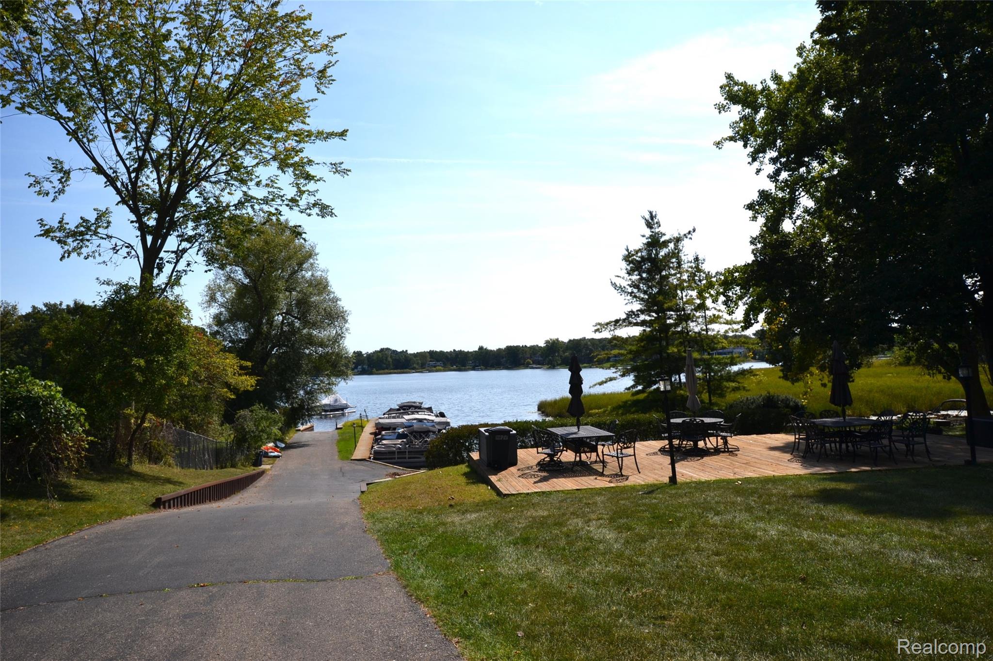 Bloomfield Hills City, Michigan 48302, United States, 3 Bedrooms Bedrooms, ,2 BathroomsBathrooms,Residential,Active,220168