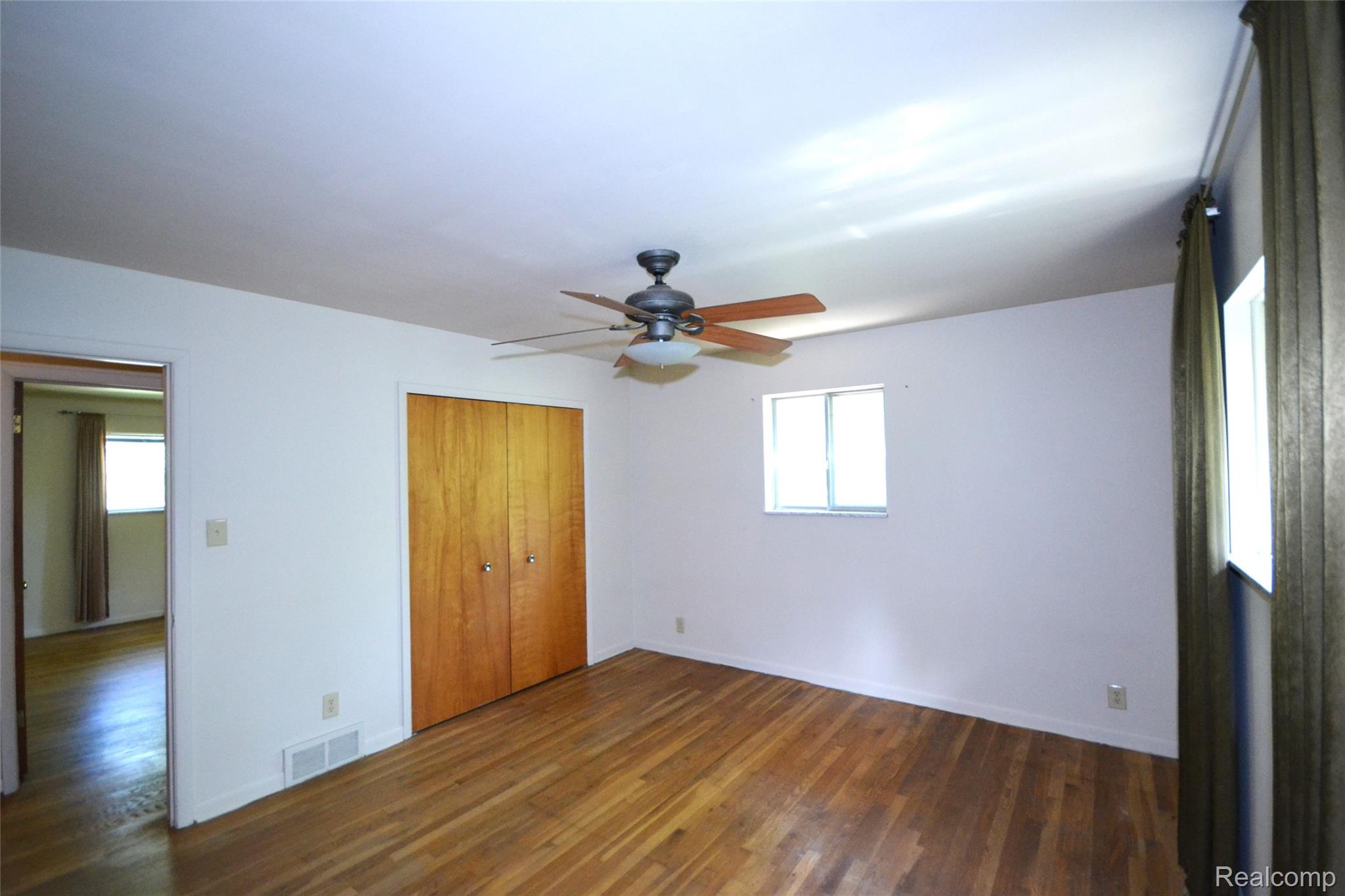 Bloomfield Hills City, Michigan 48302, United States, 3 Bedrooms Bedrooms, ,2 BathroomsBathrooms,Residential,Active,220168