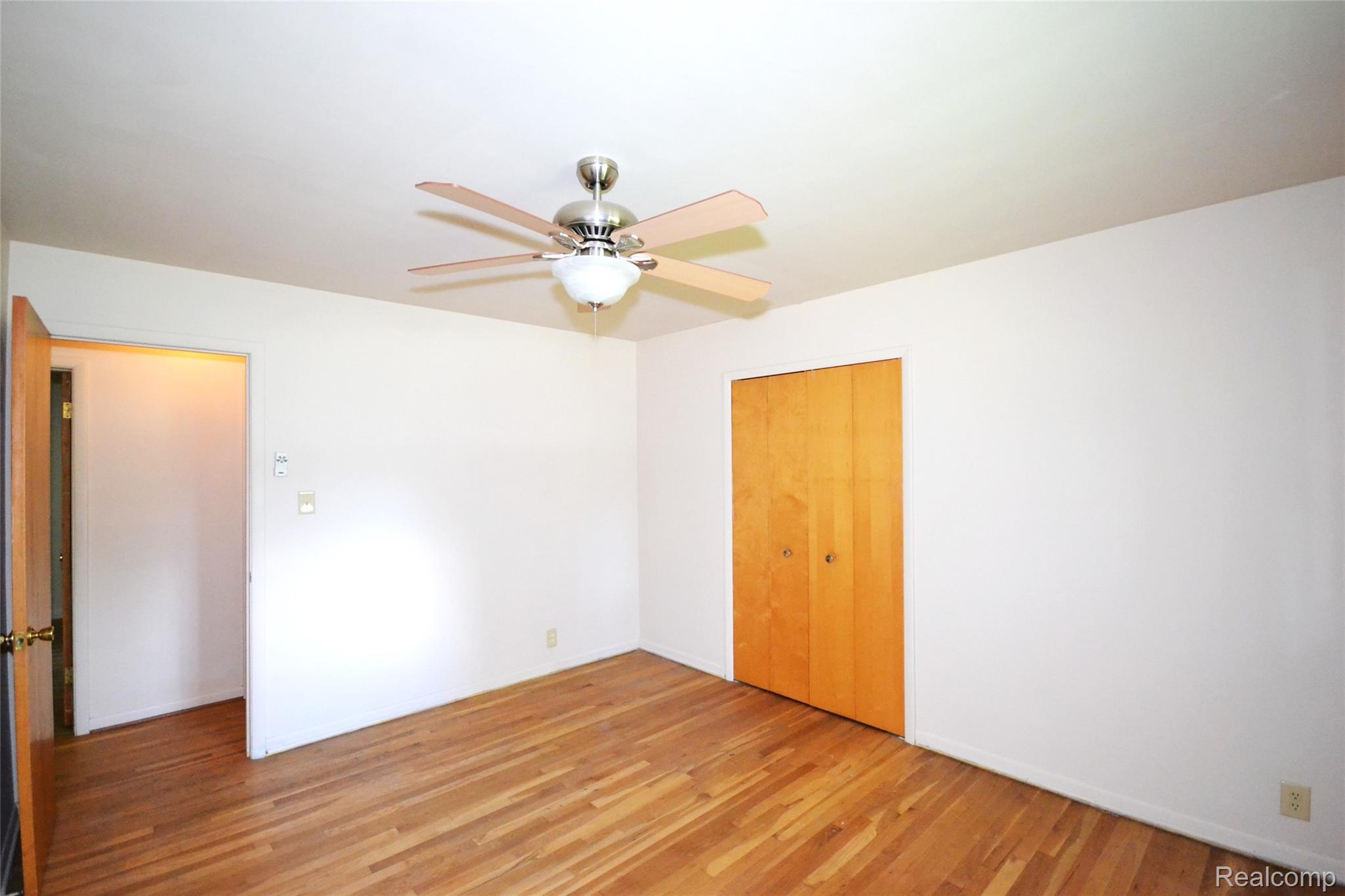 Bloomfield Hills City, Michigan 48302, United States, 3 Bedrooms Bedrooms, ,2 BathroomsBathrooms,Residential,Active,220168