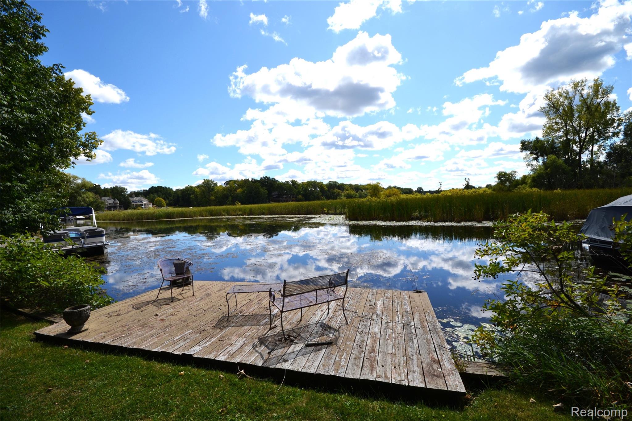 Bloomfield Hills City, Michigan 48302, United States, 3 Bedrooms Bedrooms, ,2 BathroomsBathrooms,Residential,Active,220168