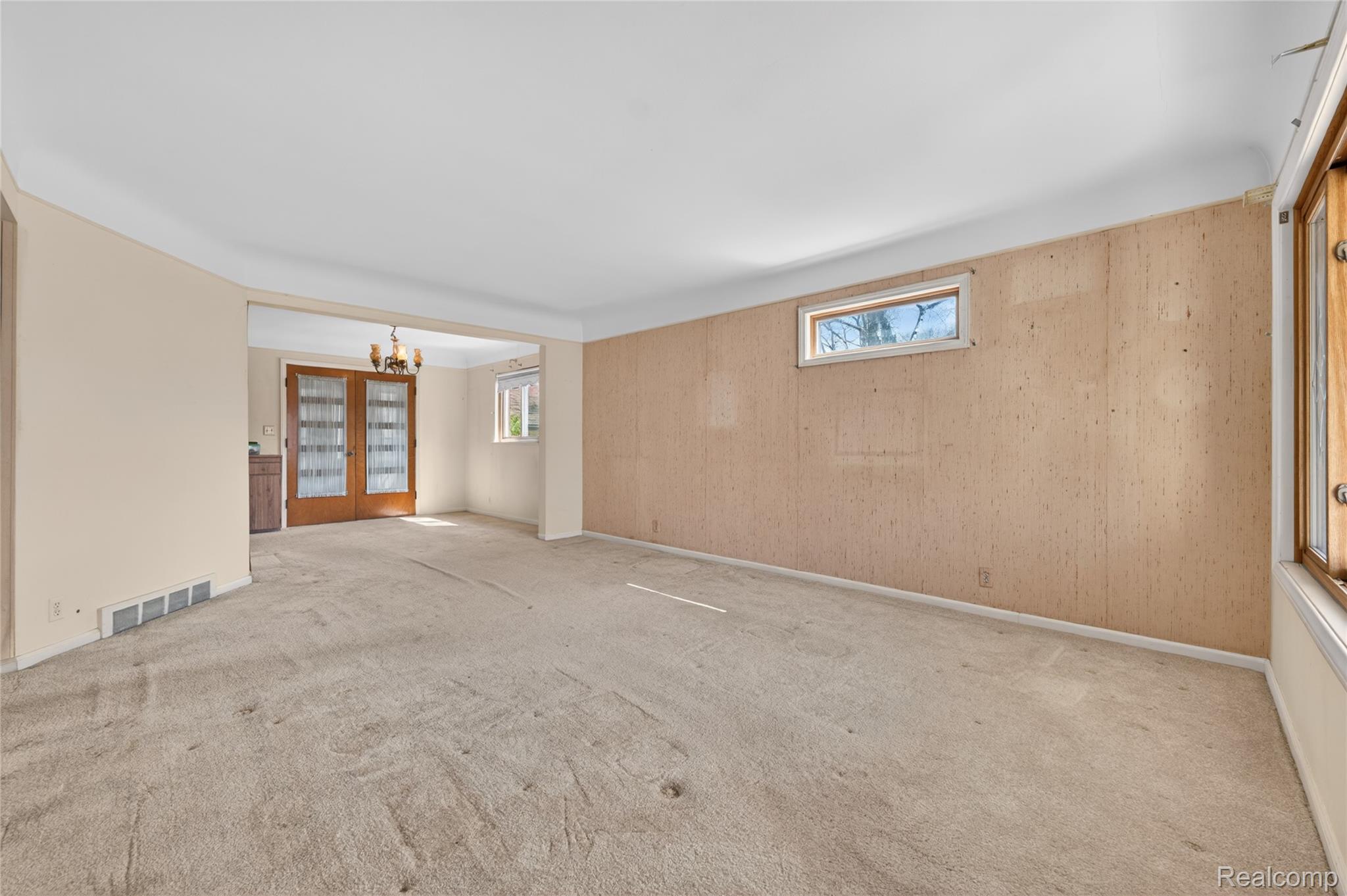 17198 Macarthur Street