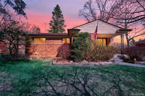 17198 Macarthur Street Redford Charter Township MI 48240