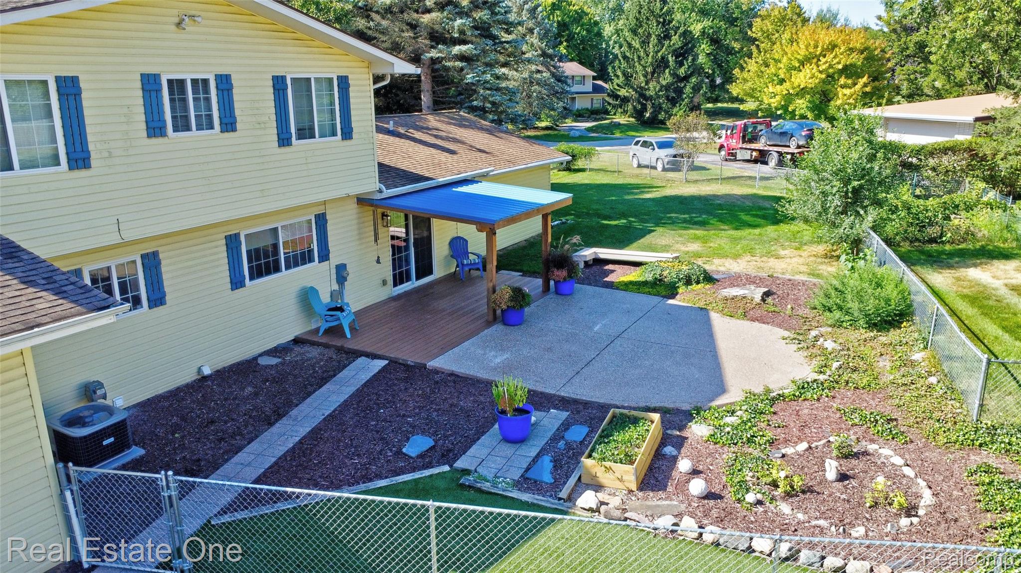 484 Broad Meadow Boulevard