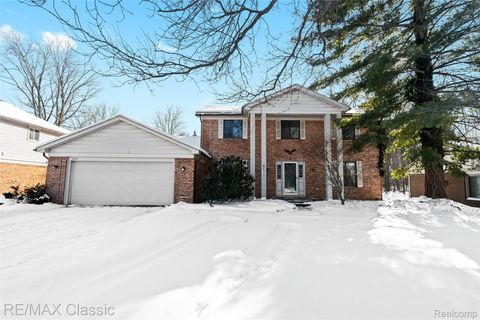 6313 Kiev Street West Bloomfield Charter Township MI 48324