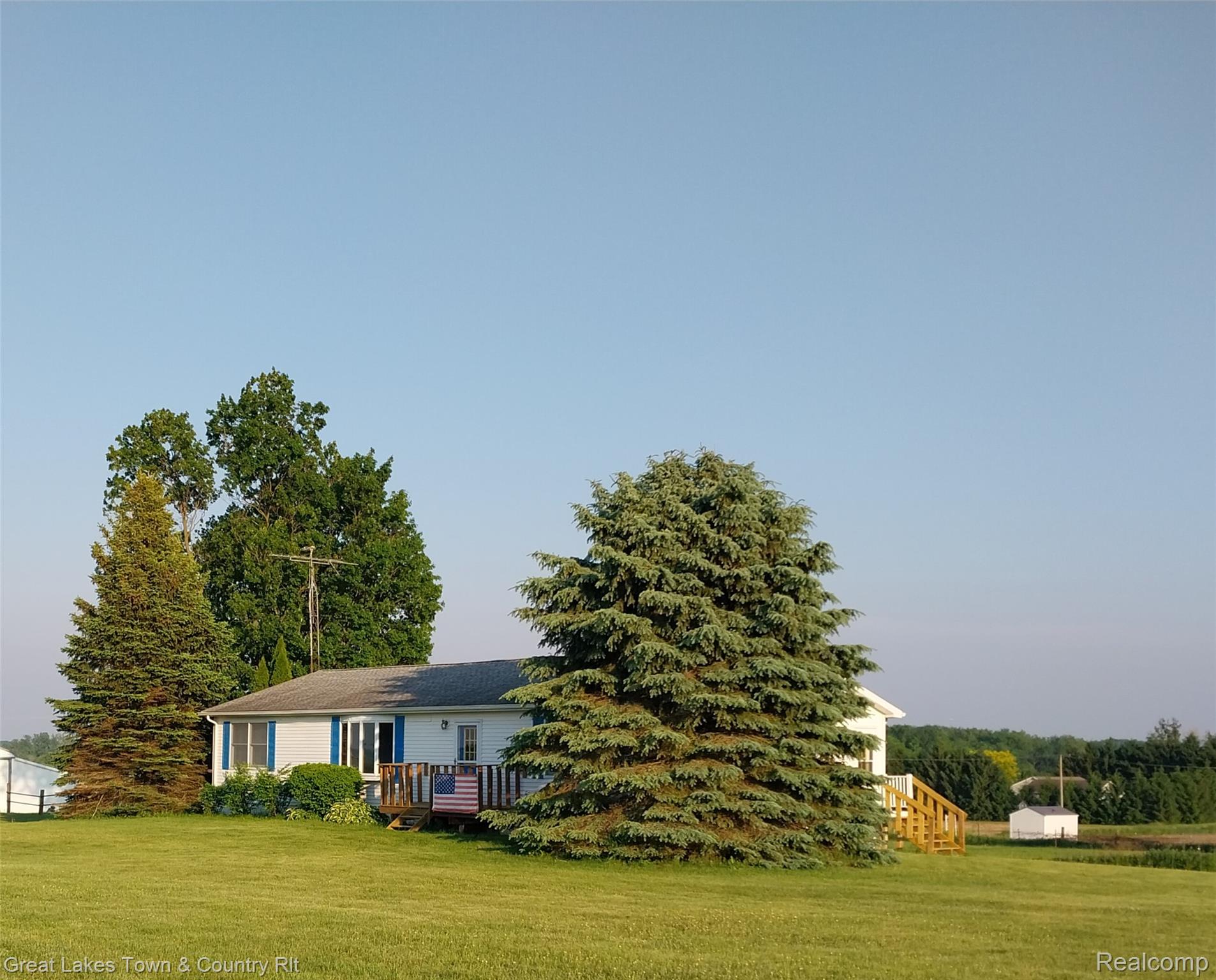 6723 Cedar Creek Road