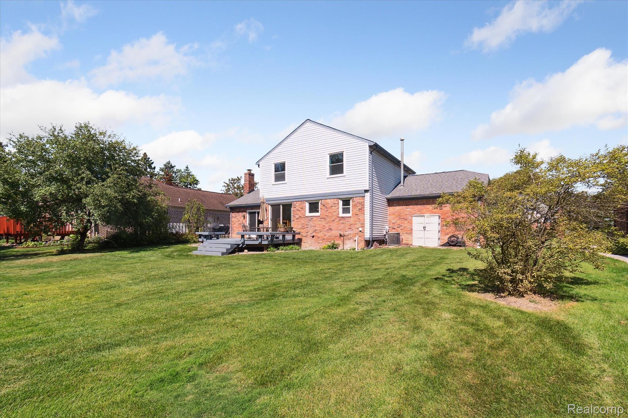 112 Streamview Drive