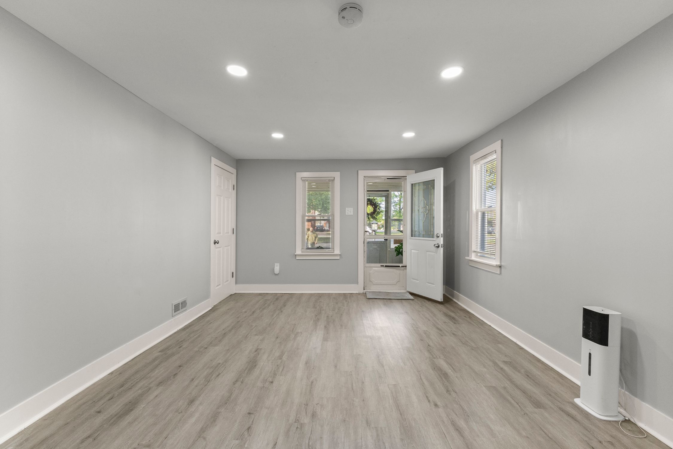 21047 OUTER Drive