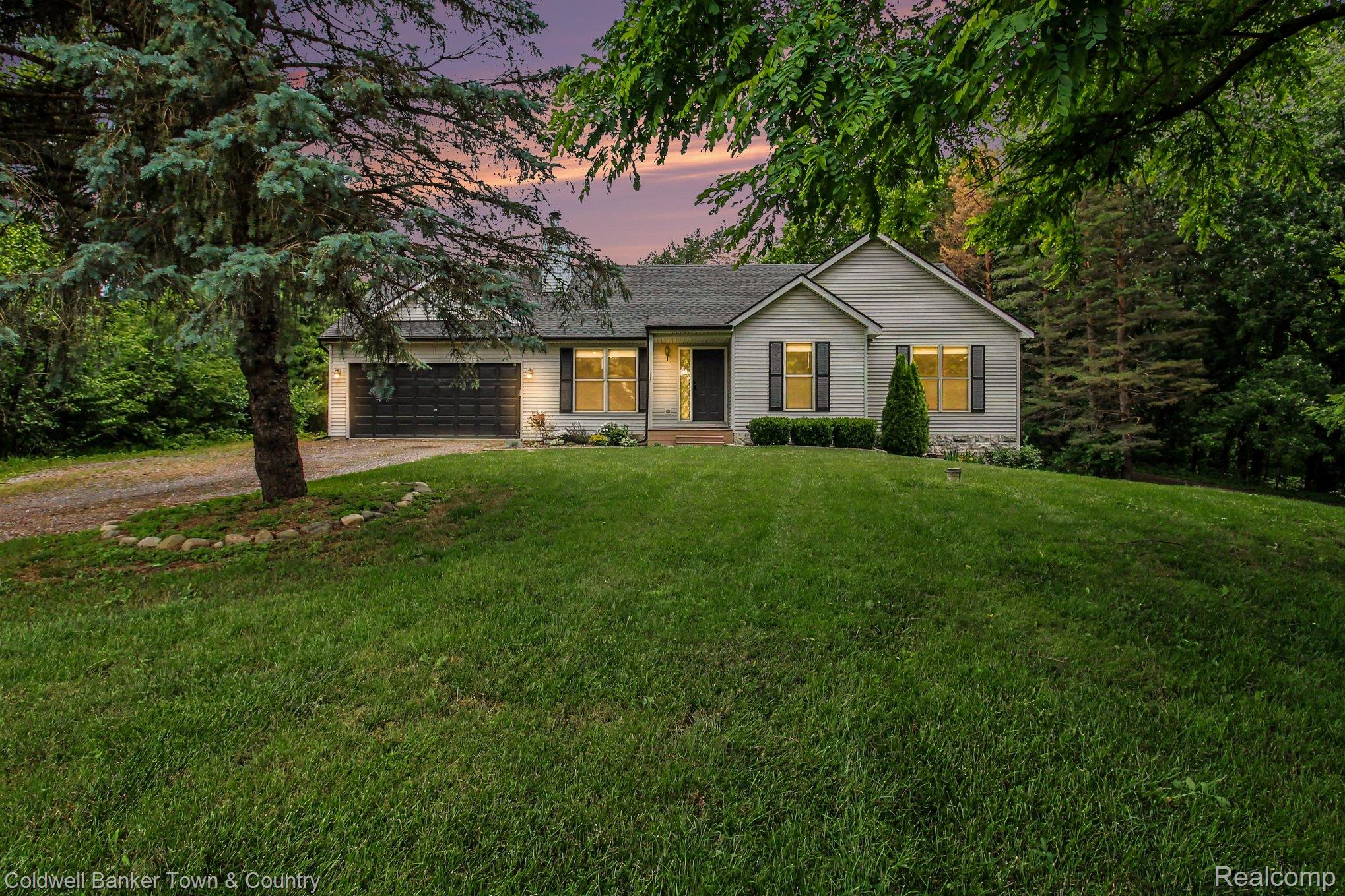 332 Triangle Lake Road