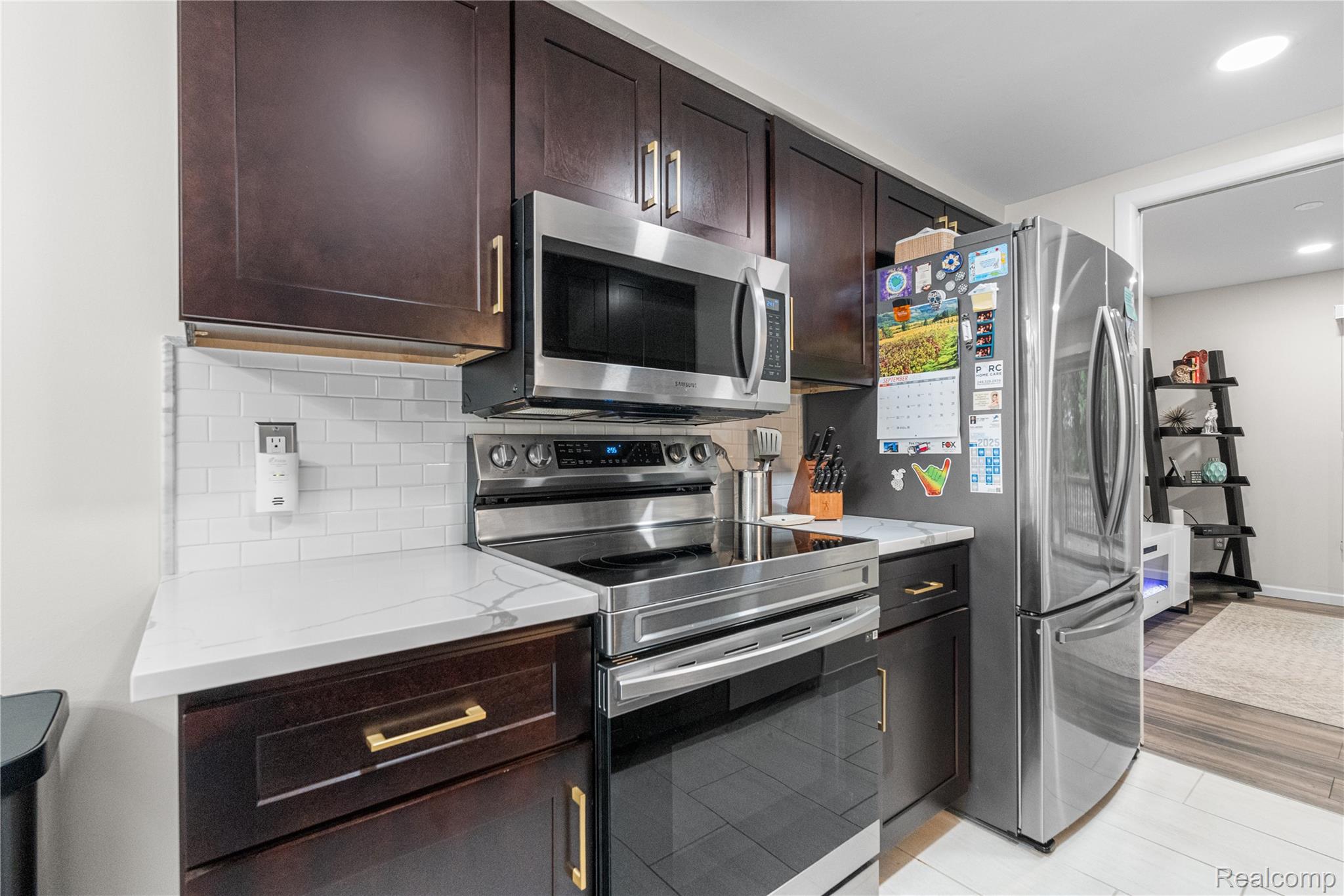 Rochester Hills, Michigan 48307, United States, 3 Bedrooms Bedrooms, ,2 BathroomsBathrooms,Residential,Active,256642