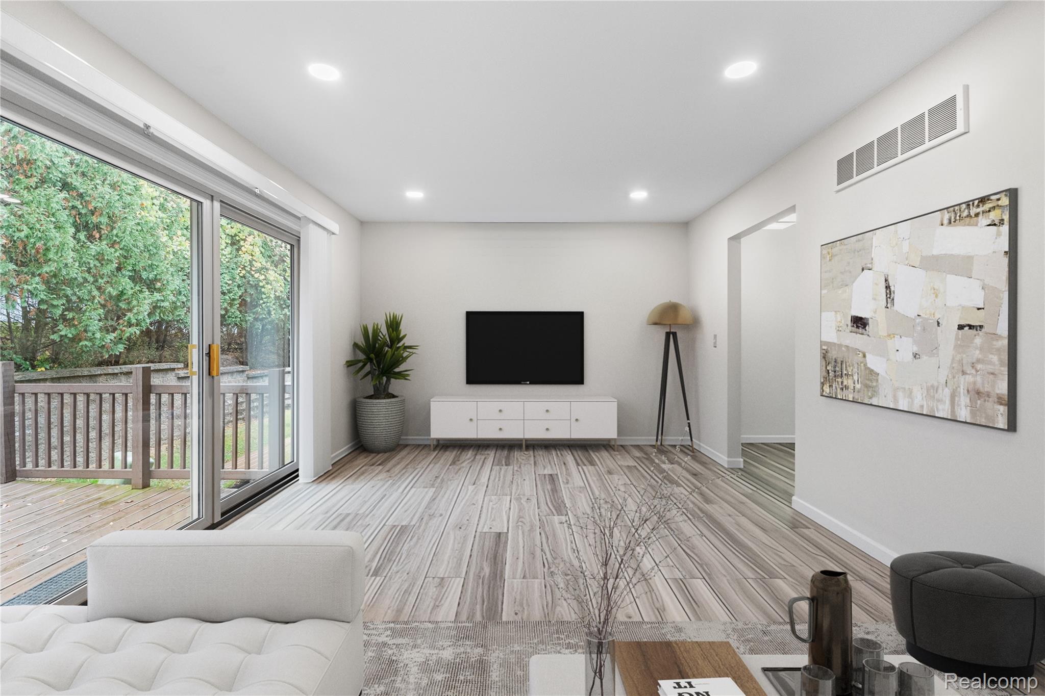 Rochester Hills, Michigan 48307, United States, 3 Bedrooms Bedrooms, ,2 BathroomsBathrooms,Residential,Active,256642