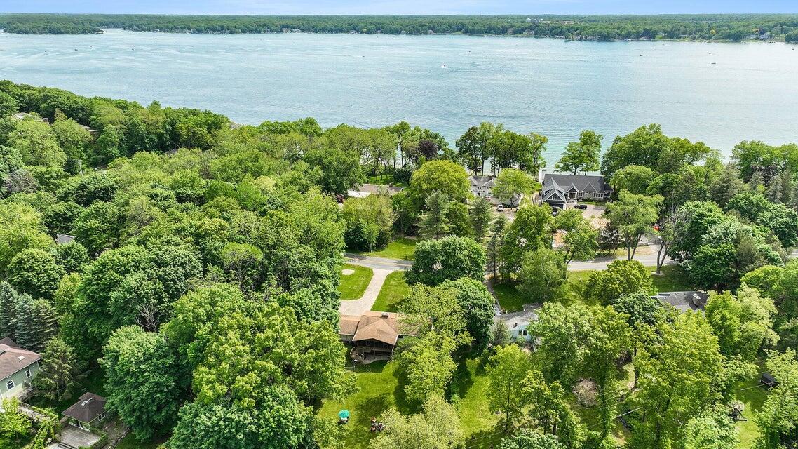 3840 E Gull Lake Drive