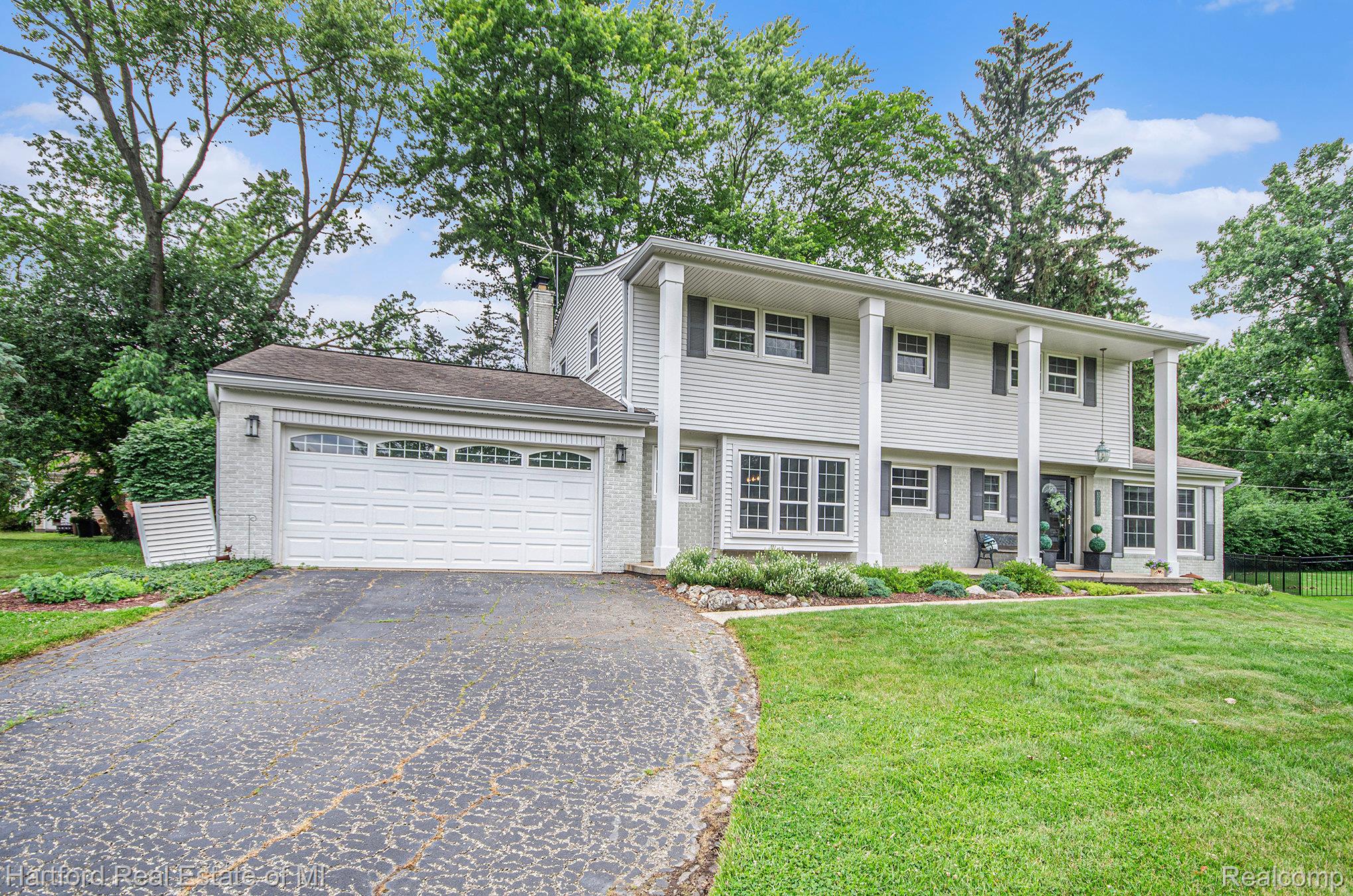 30176 Pipers Lane Court