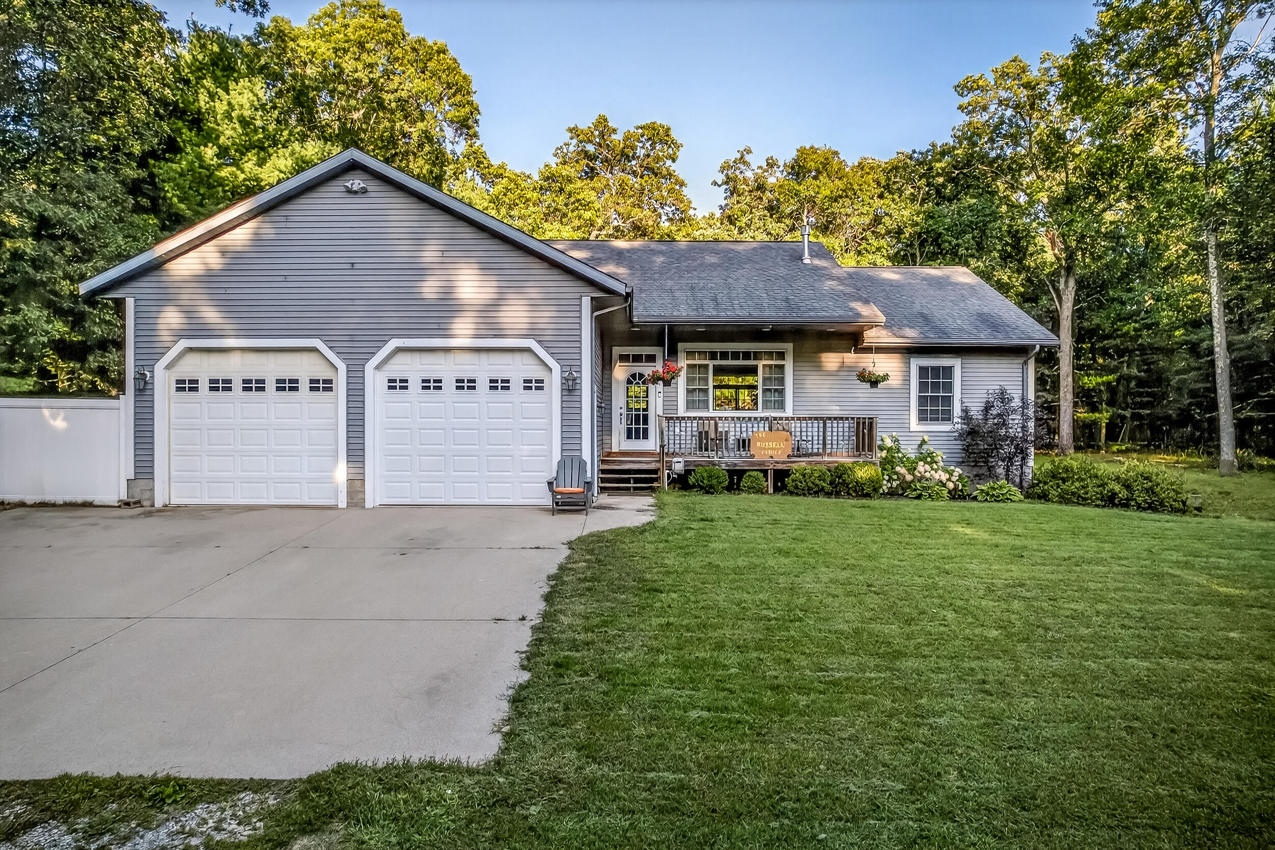 6472 Beverlyway Drive