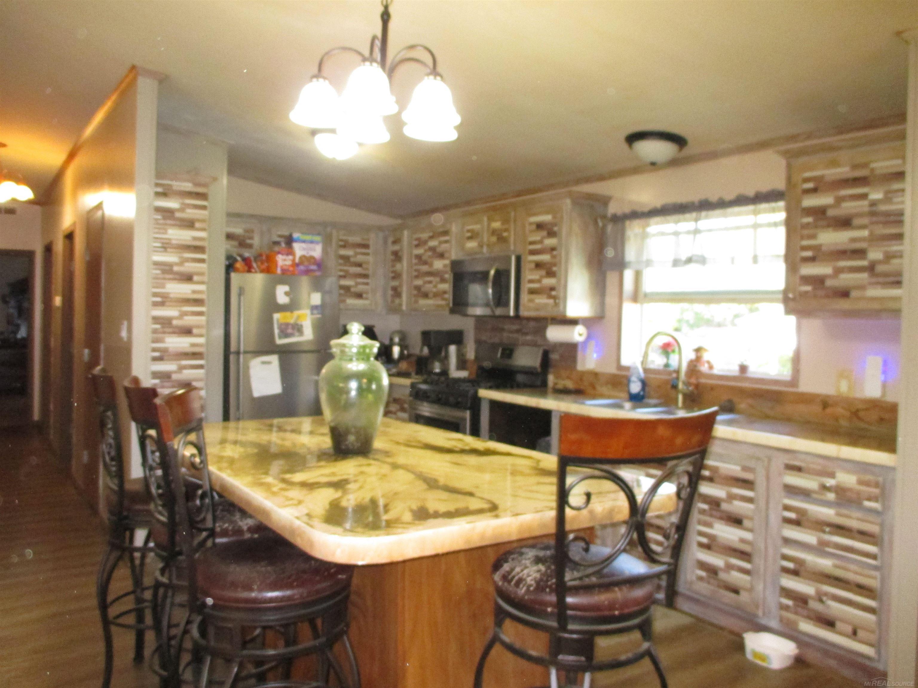 9642 Meadowbrook Street