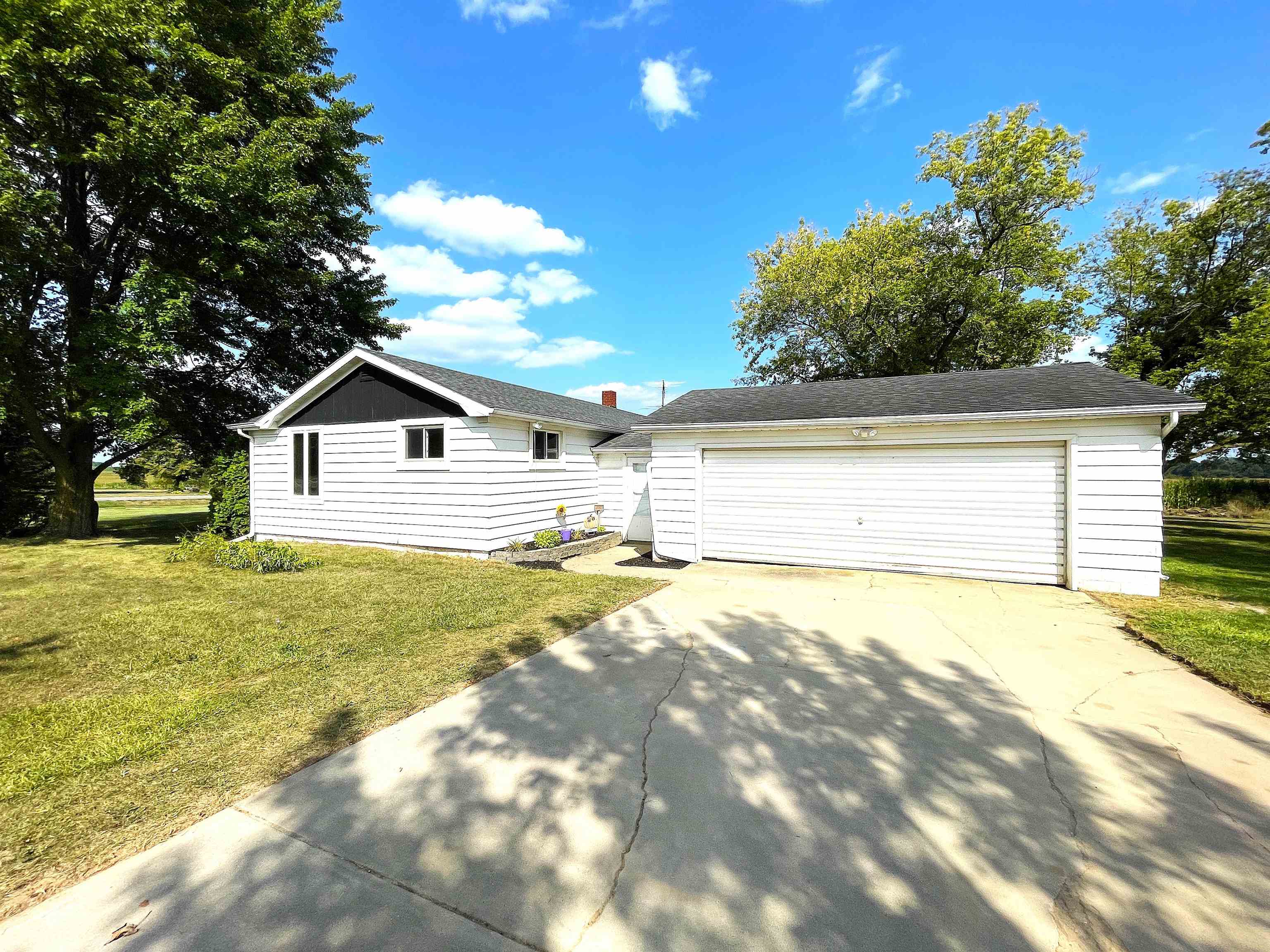 1024 E Weidman Road