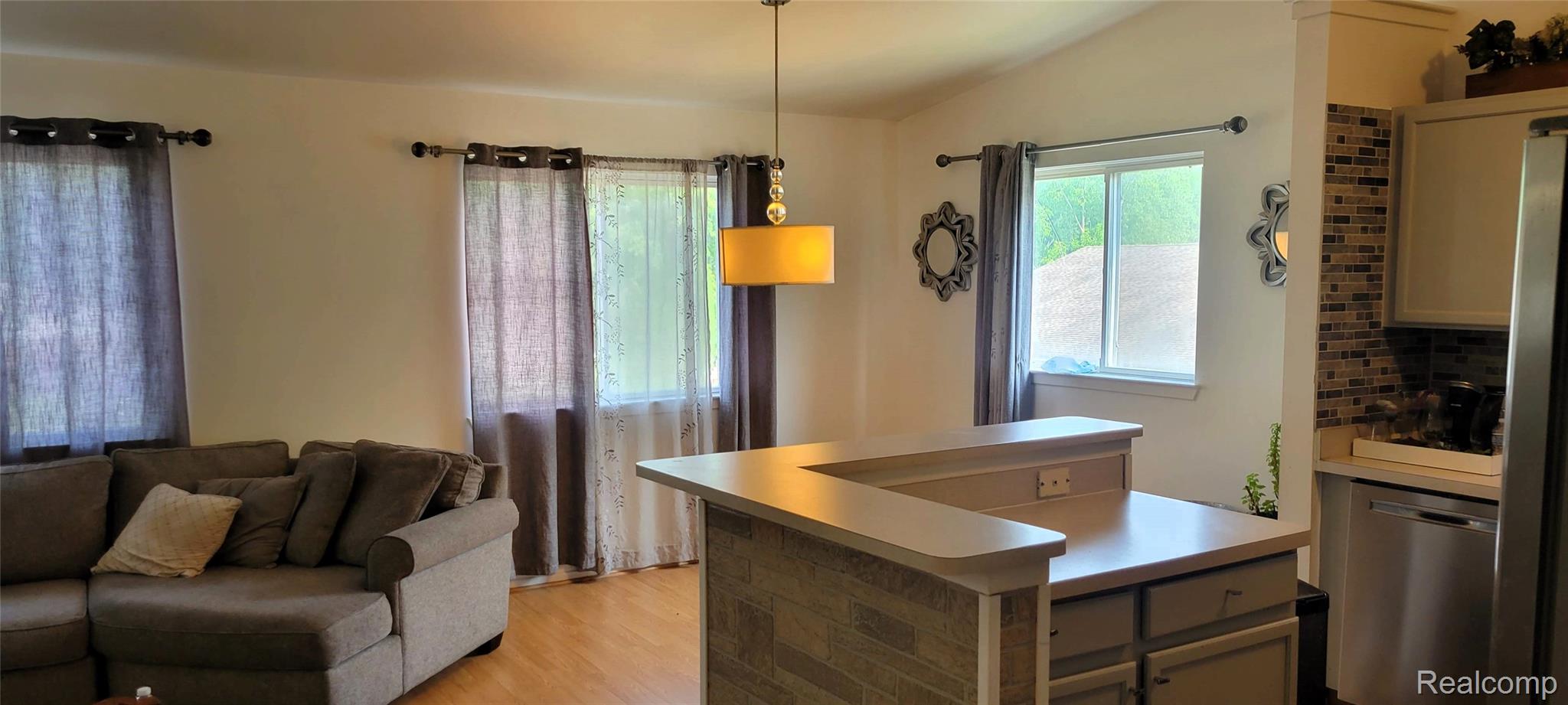 Grand Blanc City, Michigan 48439, United States, 3 Bedrooms Bedrooms, ,3 BathroomsBathrooms,Residential,Active,192531