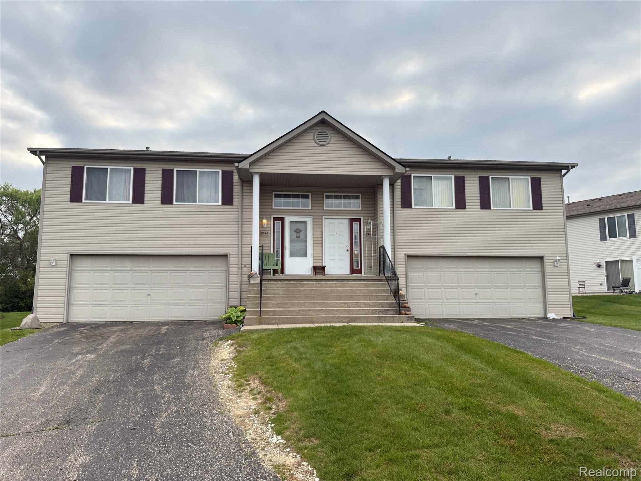 Grand Blanc City, Michigan 48439, United States, 3 Bedrooms Bedrooms, ,3 BathroomsBathrooms,Residential,Active,192531