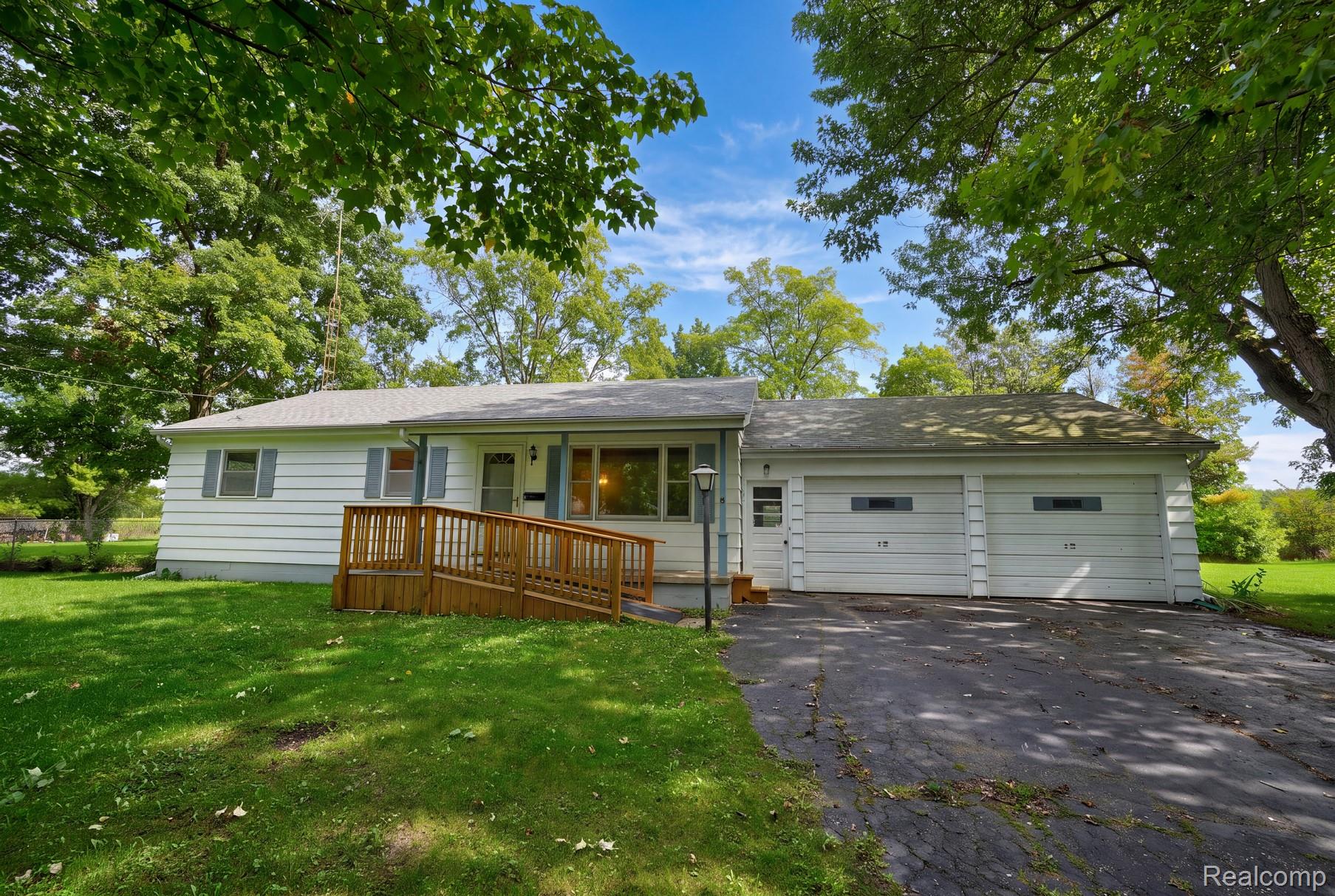 2003 Mackinaw Drive