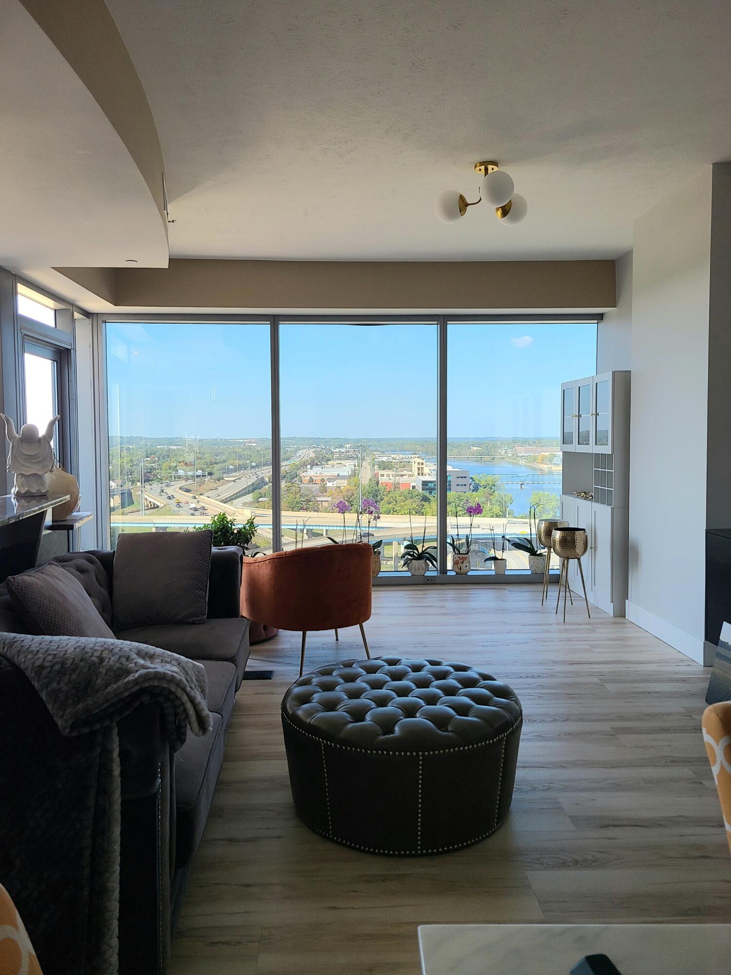 335 Bridge Street NW 1005