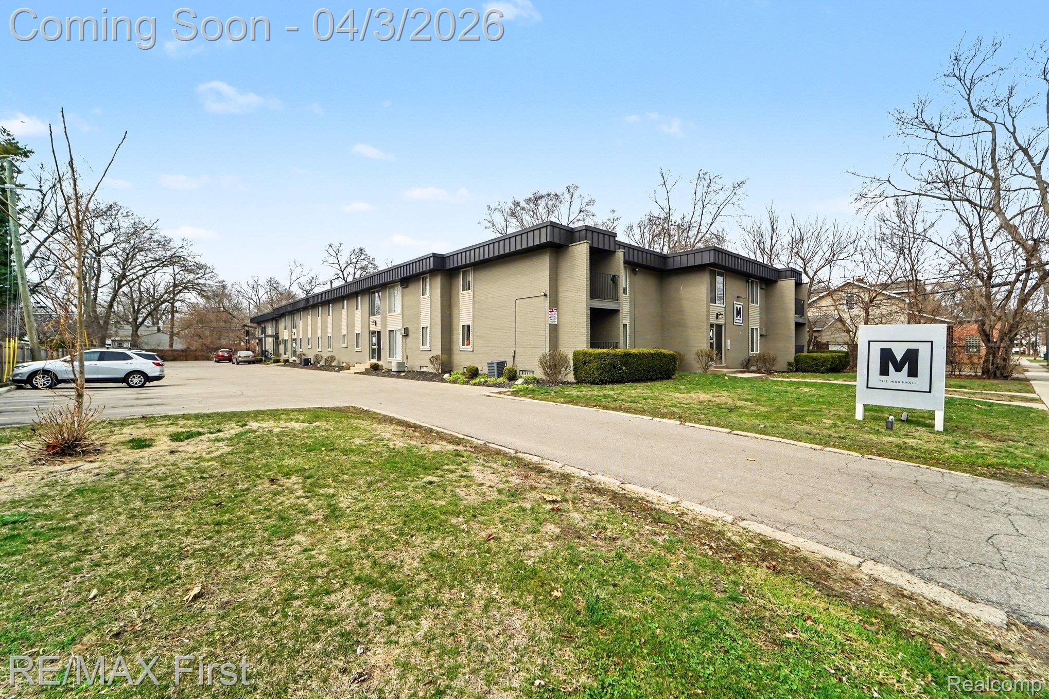 925 Laprairie Street 117