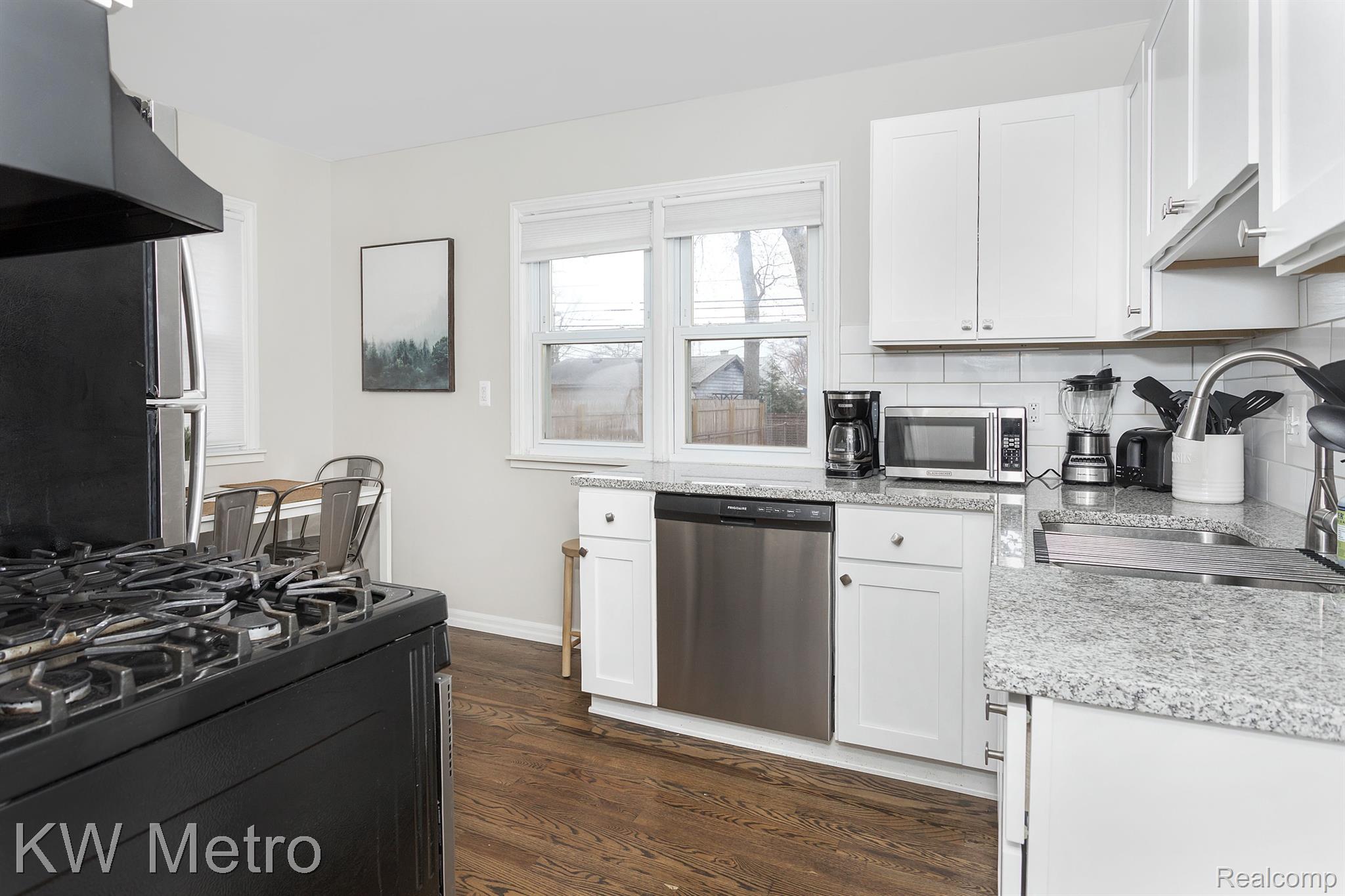 3340 EDGEWORTH Street