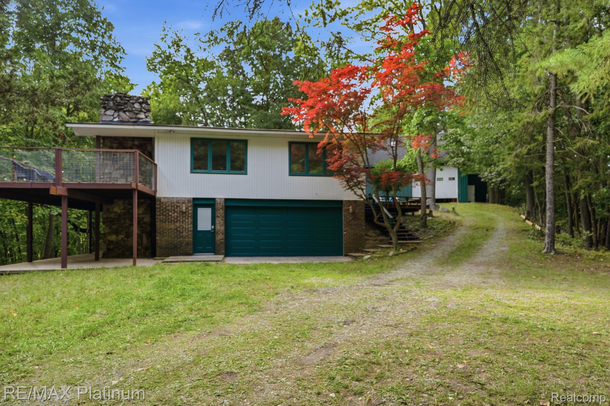 2420 Shagbark