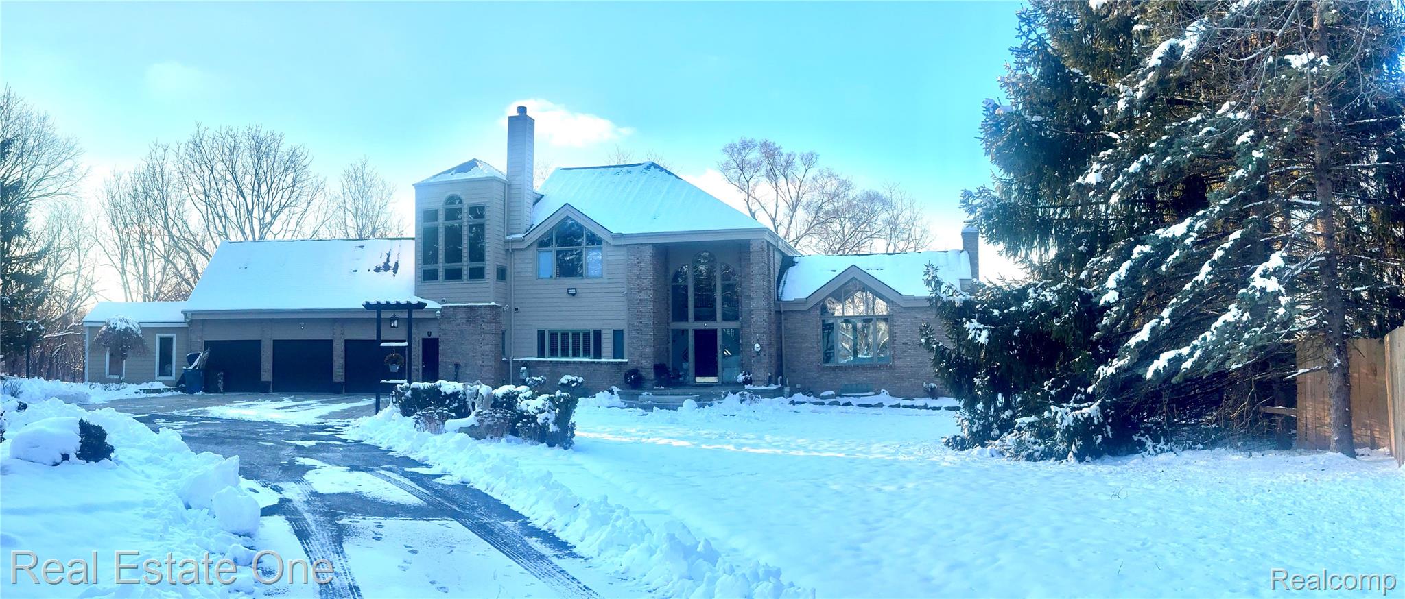 5772 N Rochester Road