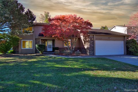 37741 Lancaster Drive Farmington City MI 48331