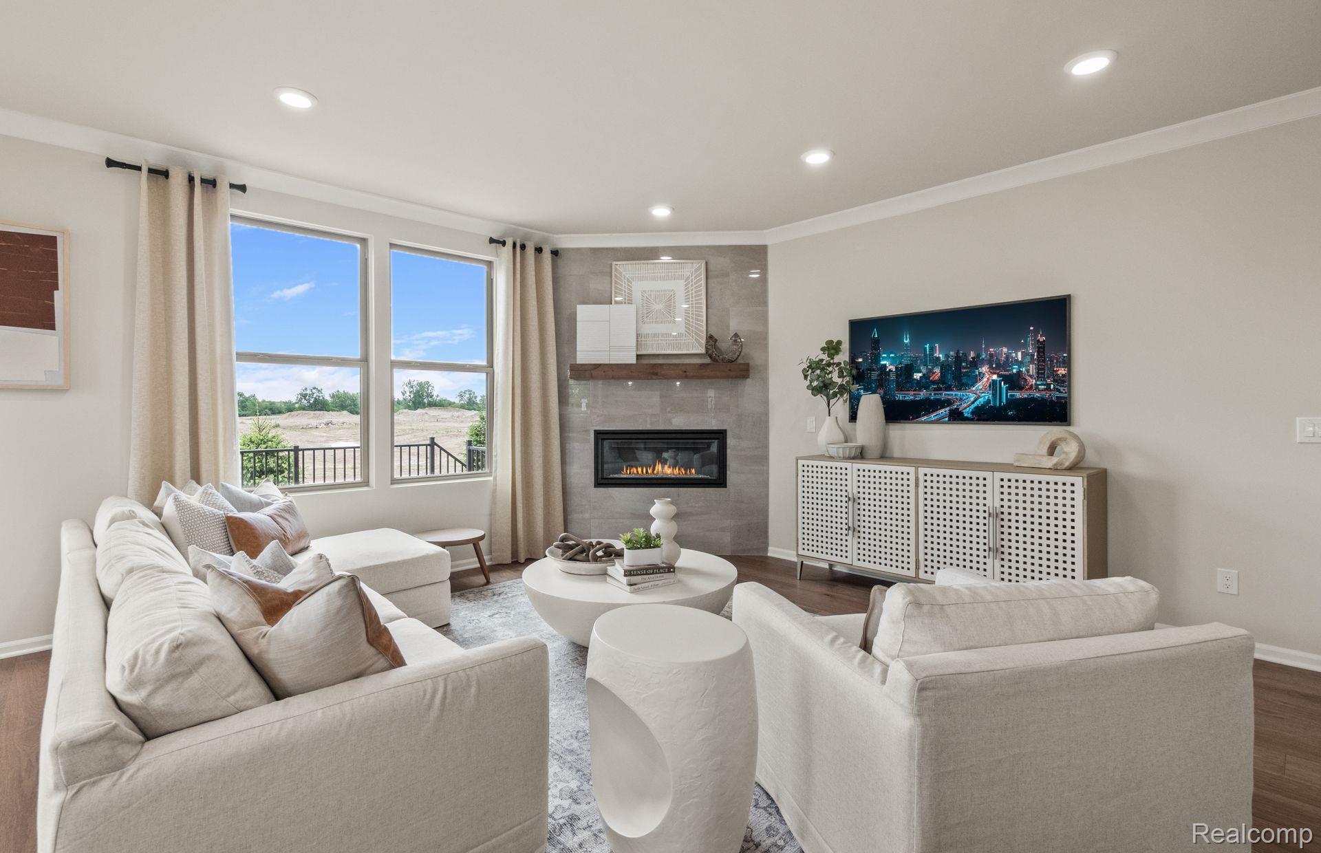 55697 OAK POINTE Drive