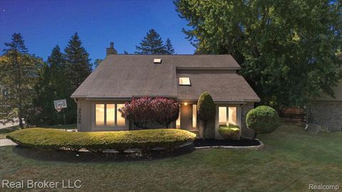 35095 Savannah Lane Farmington Hills City MI 48331