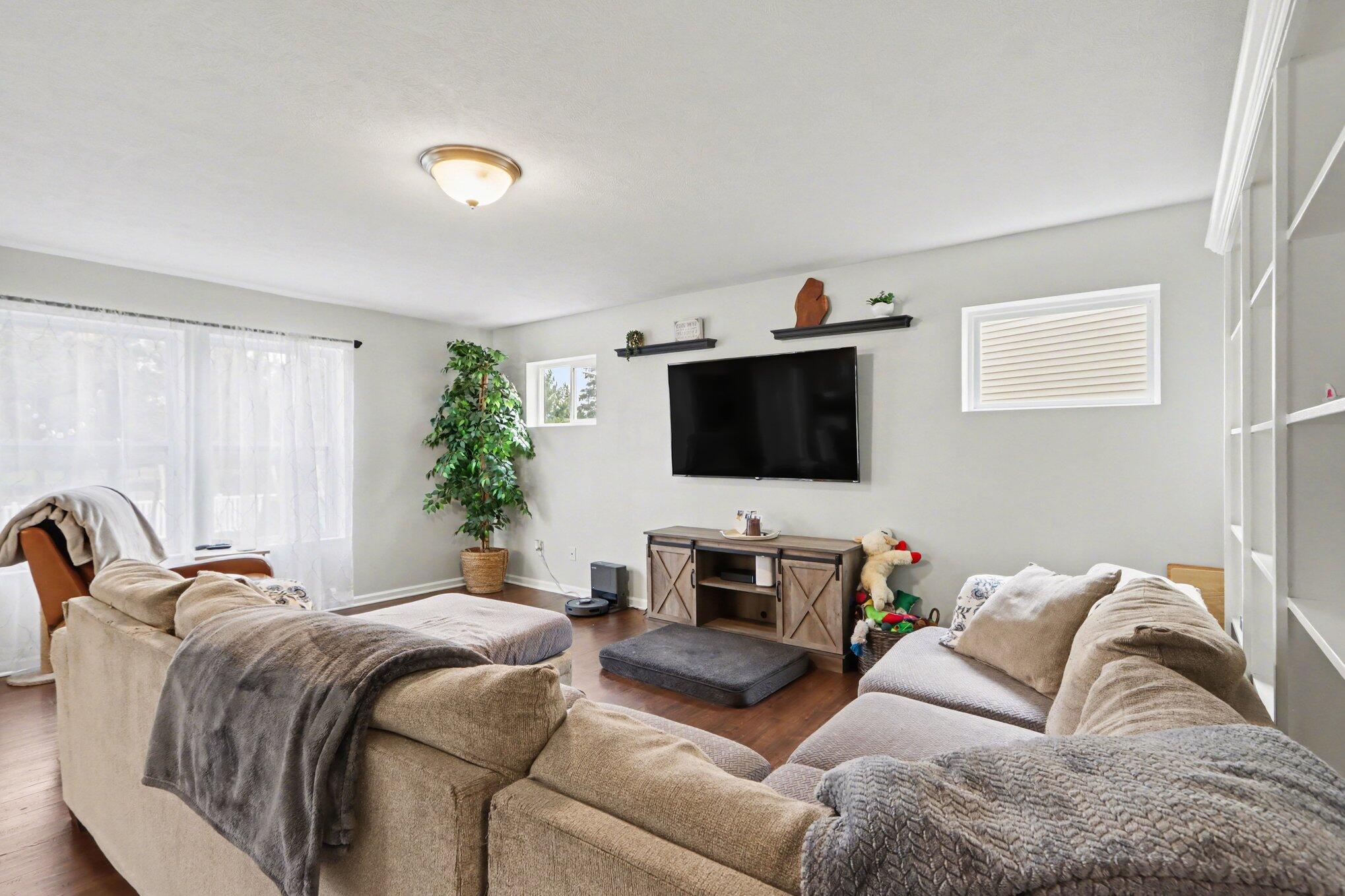 1754 Grovenberg Court