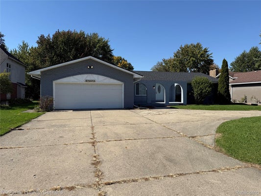 37625 RYAN RD, STERLING HEIGHTS, MI 48310 - Image 7f4ea532449910cd1b4ae5fc395488fc/165909495