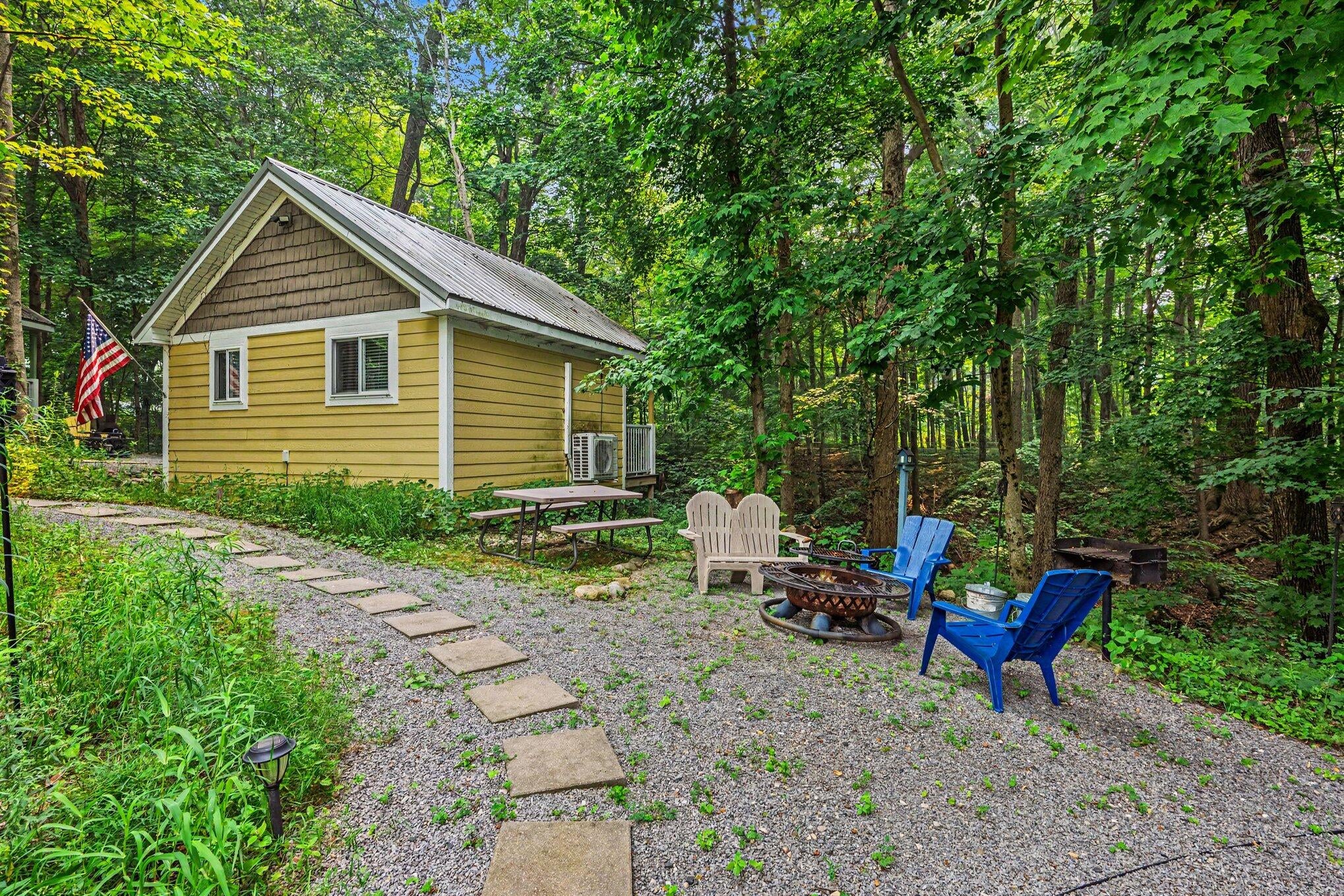 57440 Michigan 40