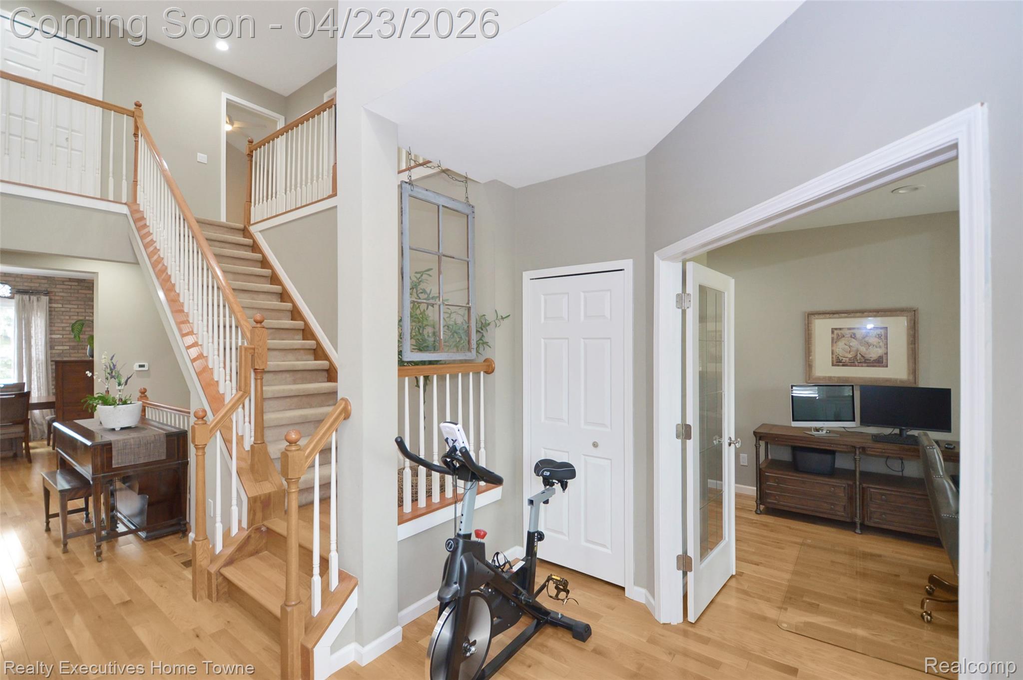 3381 Rockhaven Avenue