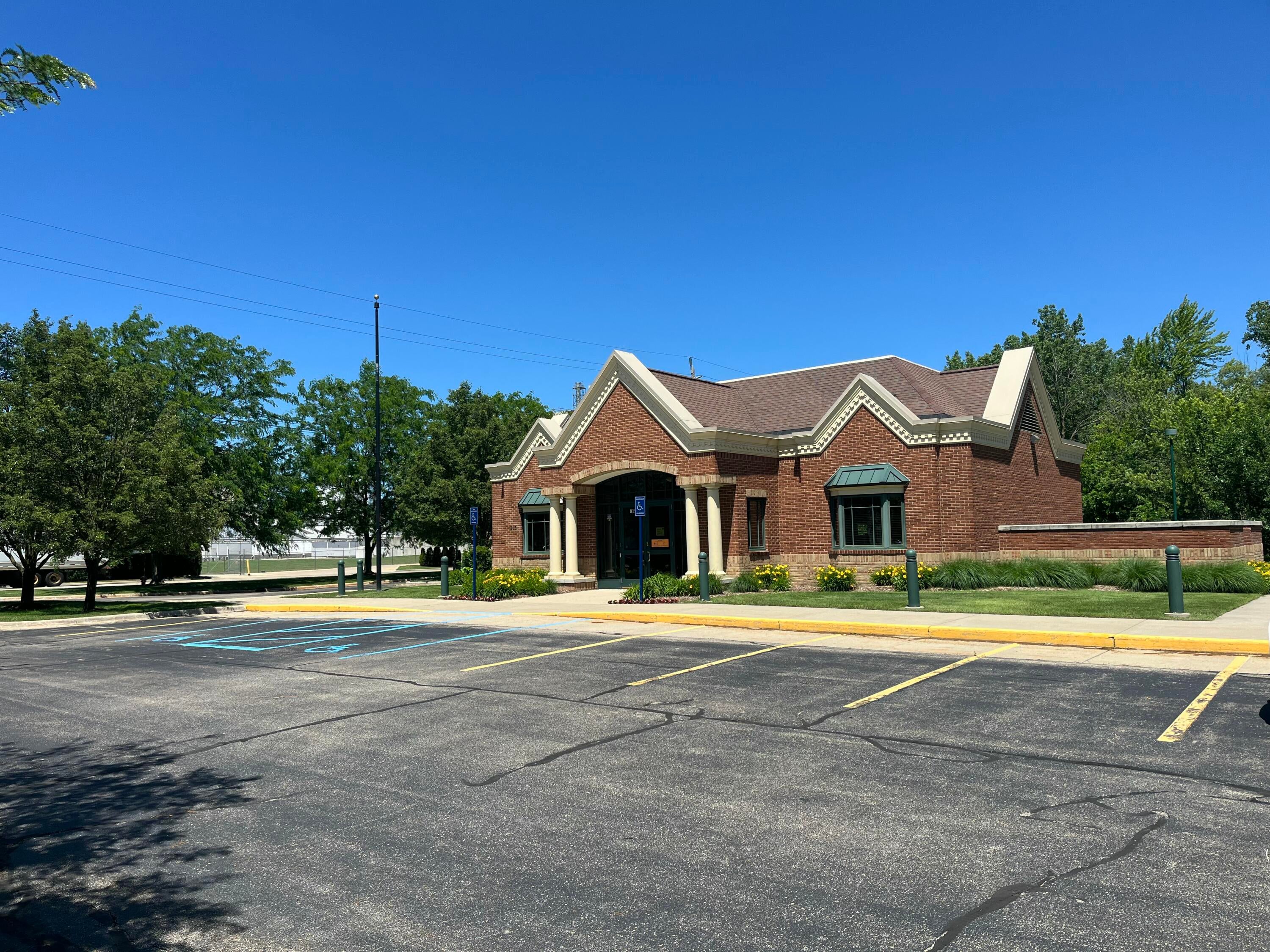 815 E Main Avenue