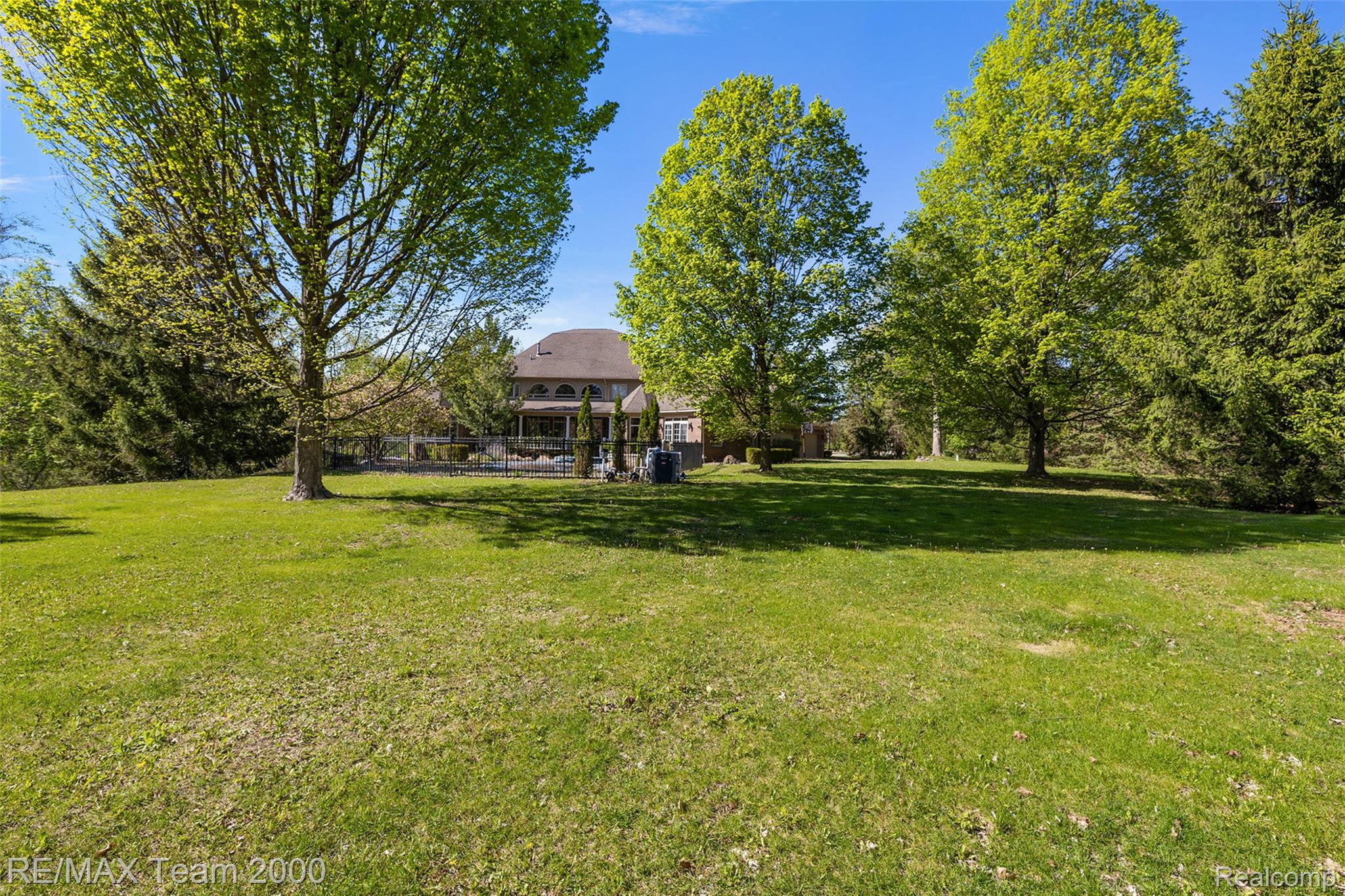 630 Sheldon Court