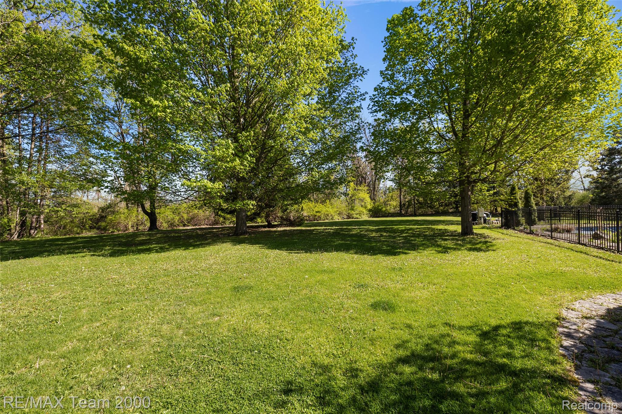 630 Sheldon Court