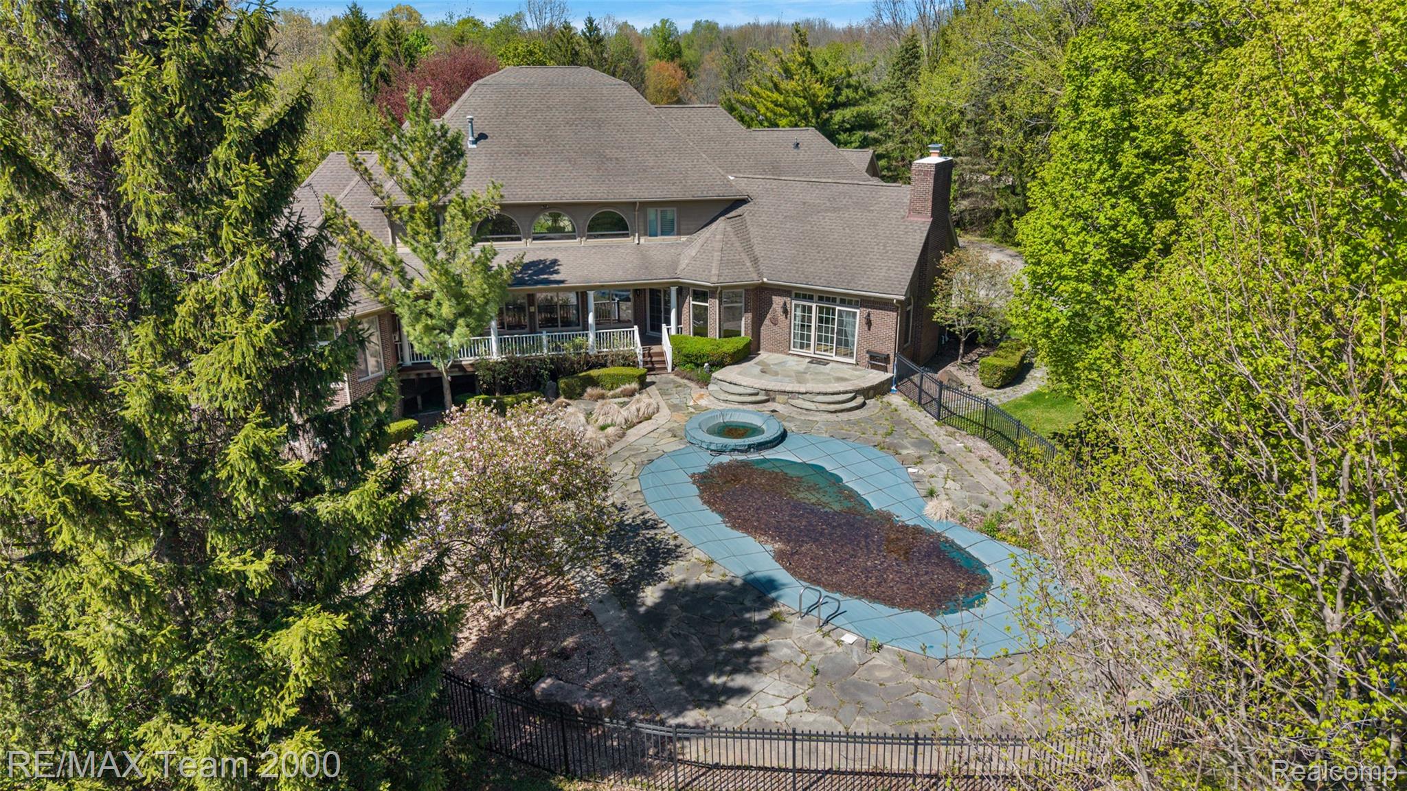 630 Sheldon Court