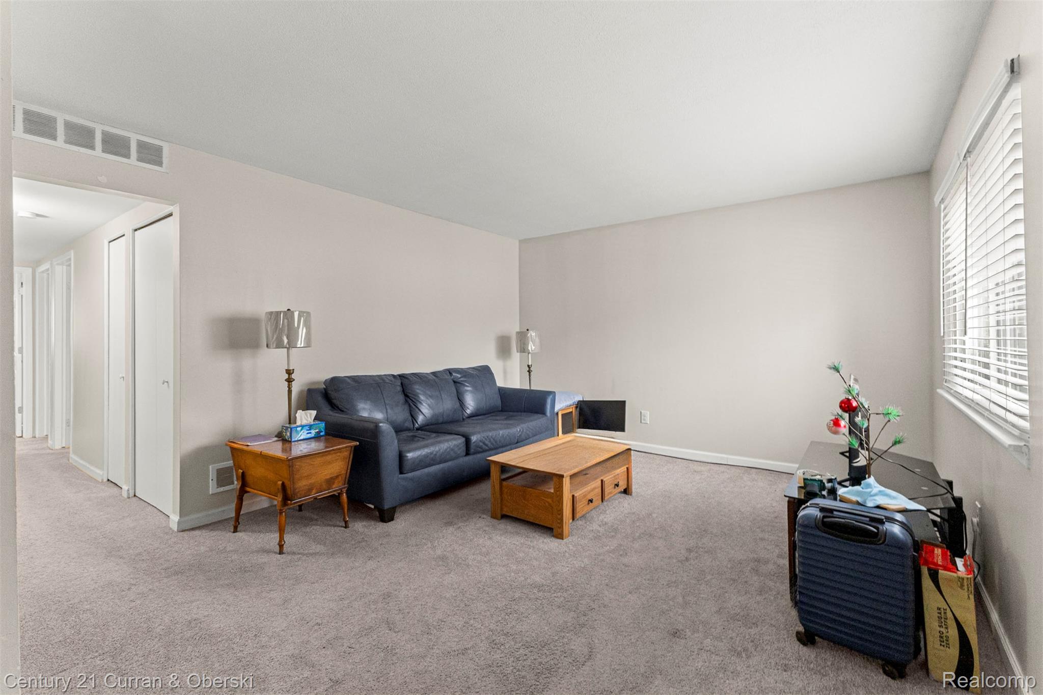 27423 Groveland Street