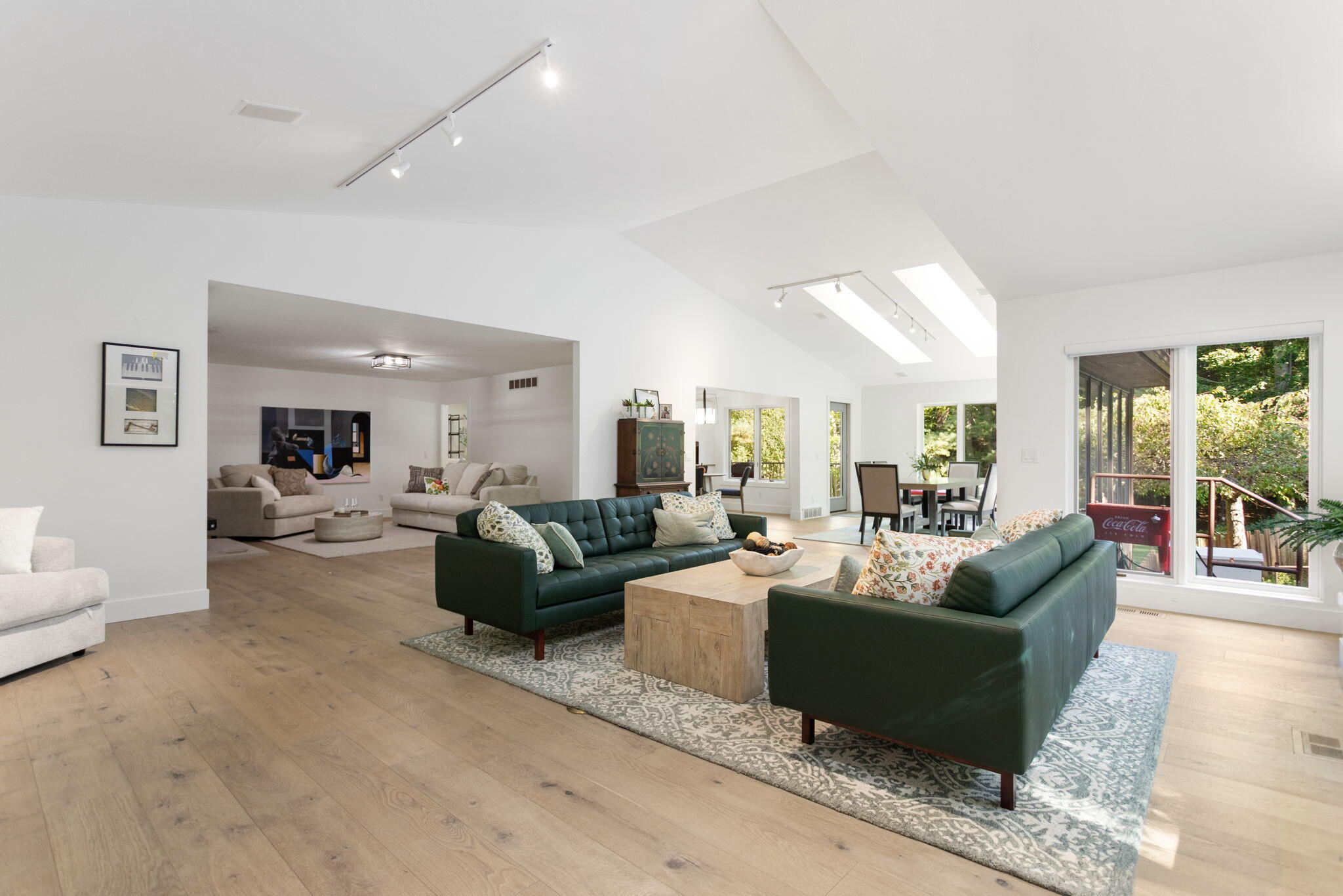 295 N Lakeshore Drive