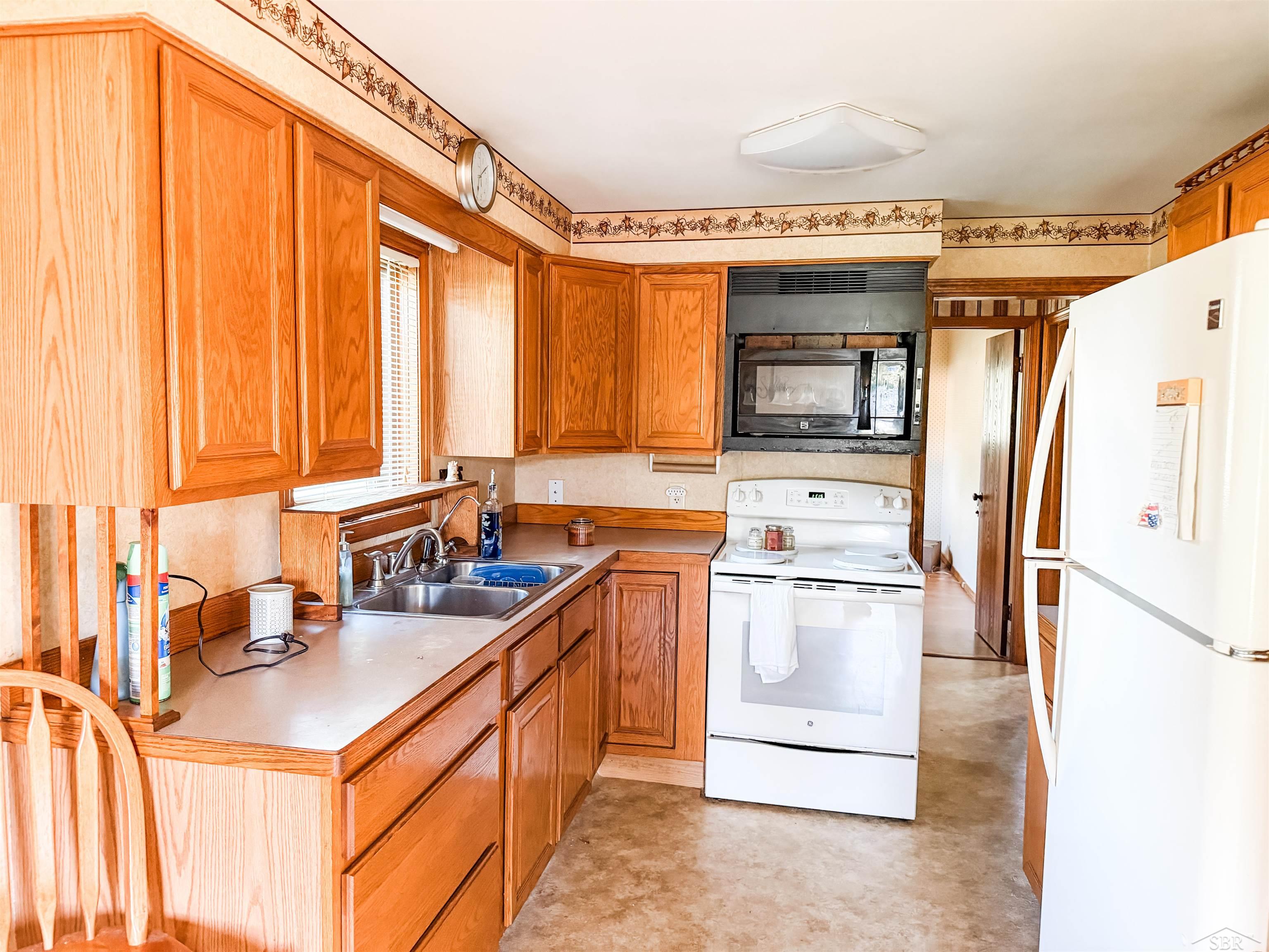 506 N Elevator Road