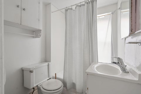 Tiny photo for 610 N 5th Avenue, Ann Arbor, MI 48104 (MLS # 81026055758)