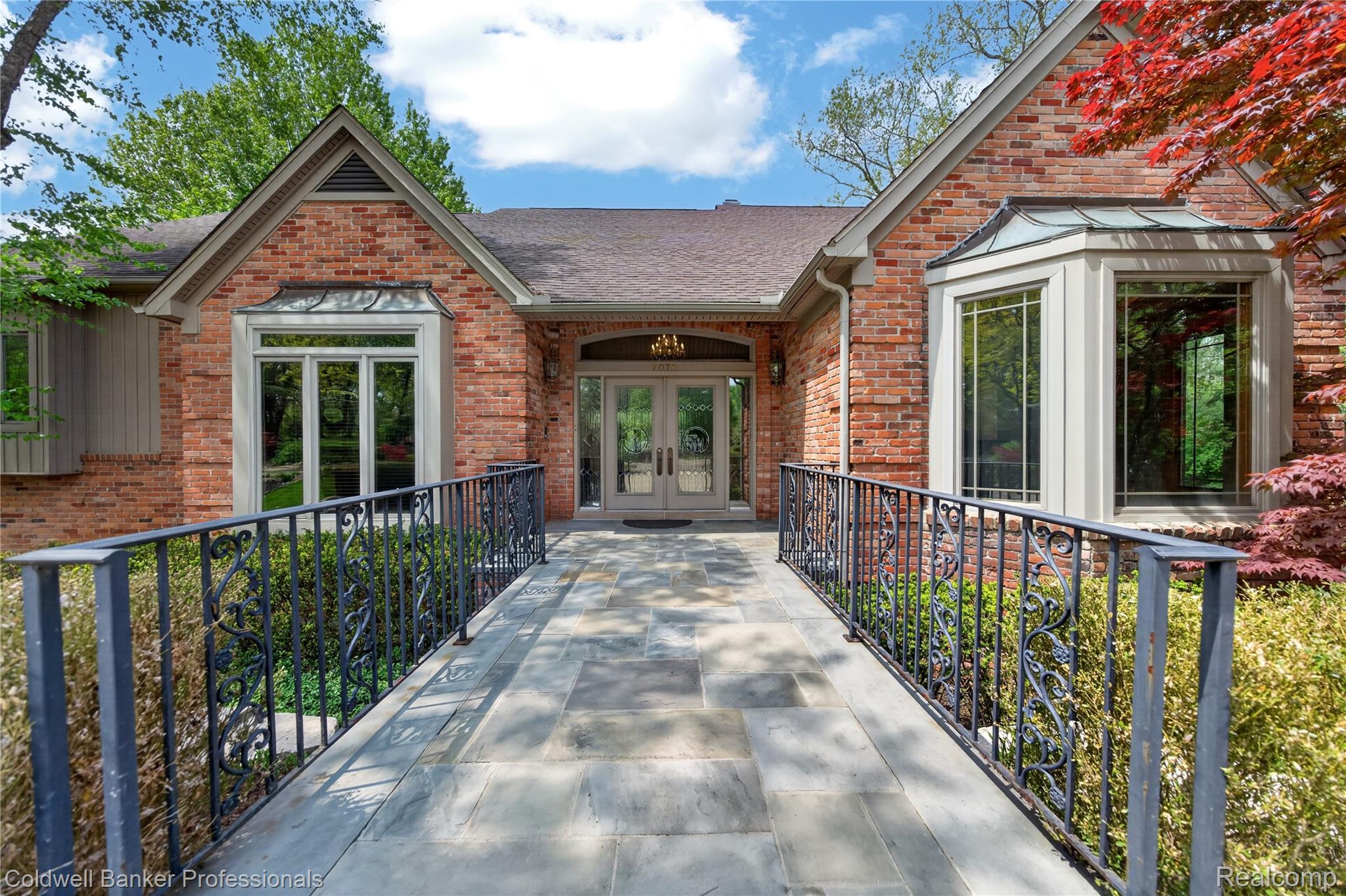2076 Shore Hill Court